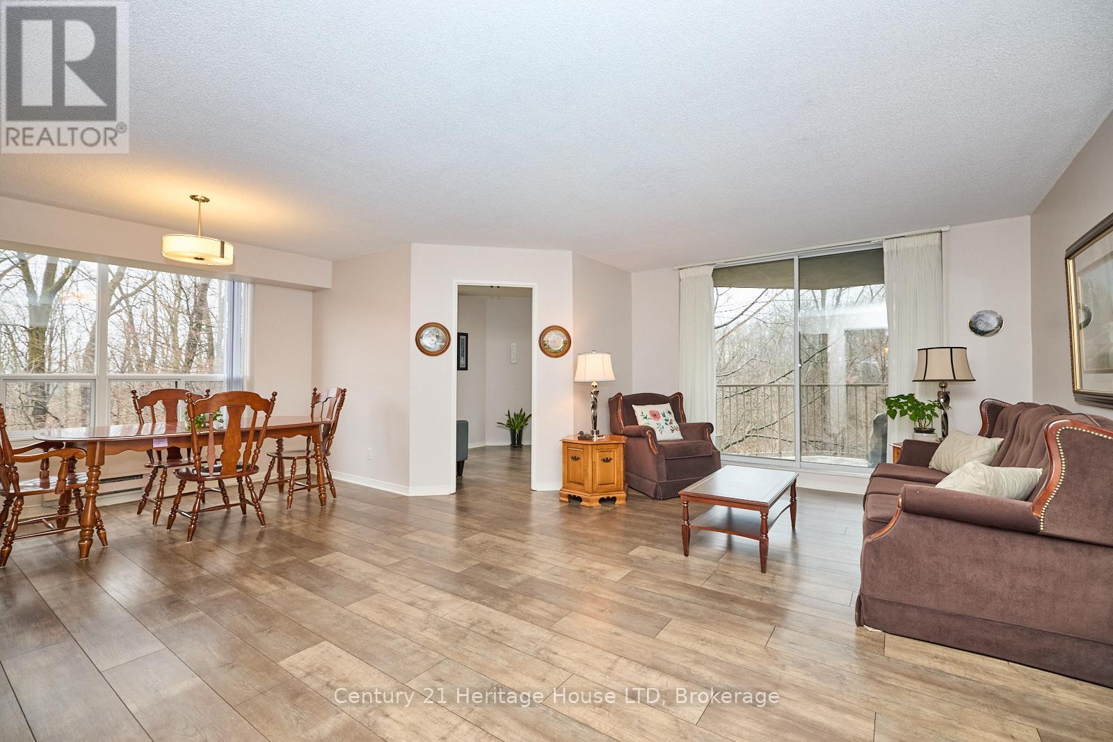 317 - 8111 Forest Glen Drive, Niagara Falls, Ontario L2H 2Y7 - Photo 3 - X12342001