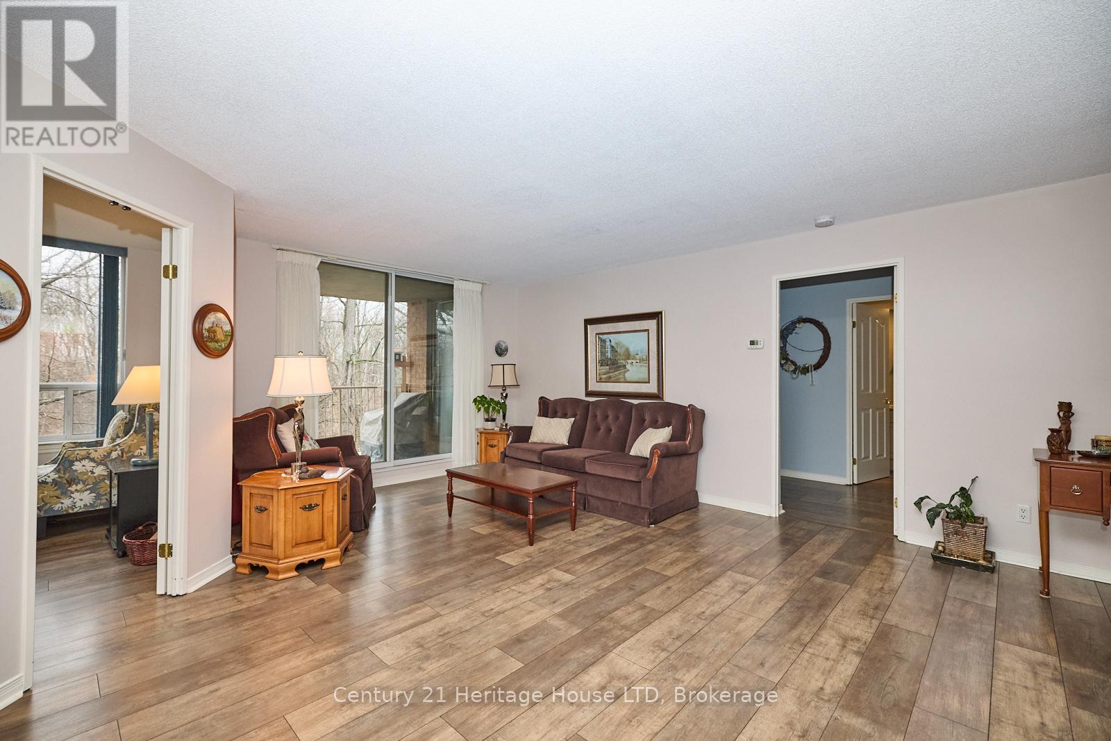 317 - 8111 Forest Glen Drive, Niagara Falls, Ontario L2H 2Y7 - Photo 6 - X12342001