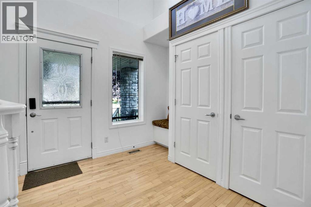 106 Lakeview Inlet, Chestermere, Alberta  T1X 1G9 - Photo 2 - A2252960