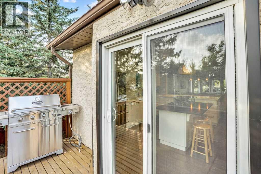 229 Wood Valley Place Sw, Calgary, Alberta  T2W 5X4 - Photo 28 - A2261875