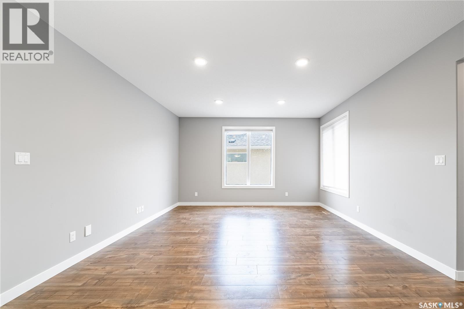 3545 Evans Court, Regina, Saskatchewan  S4S 0A9 - Photo 4 - SK021632