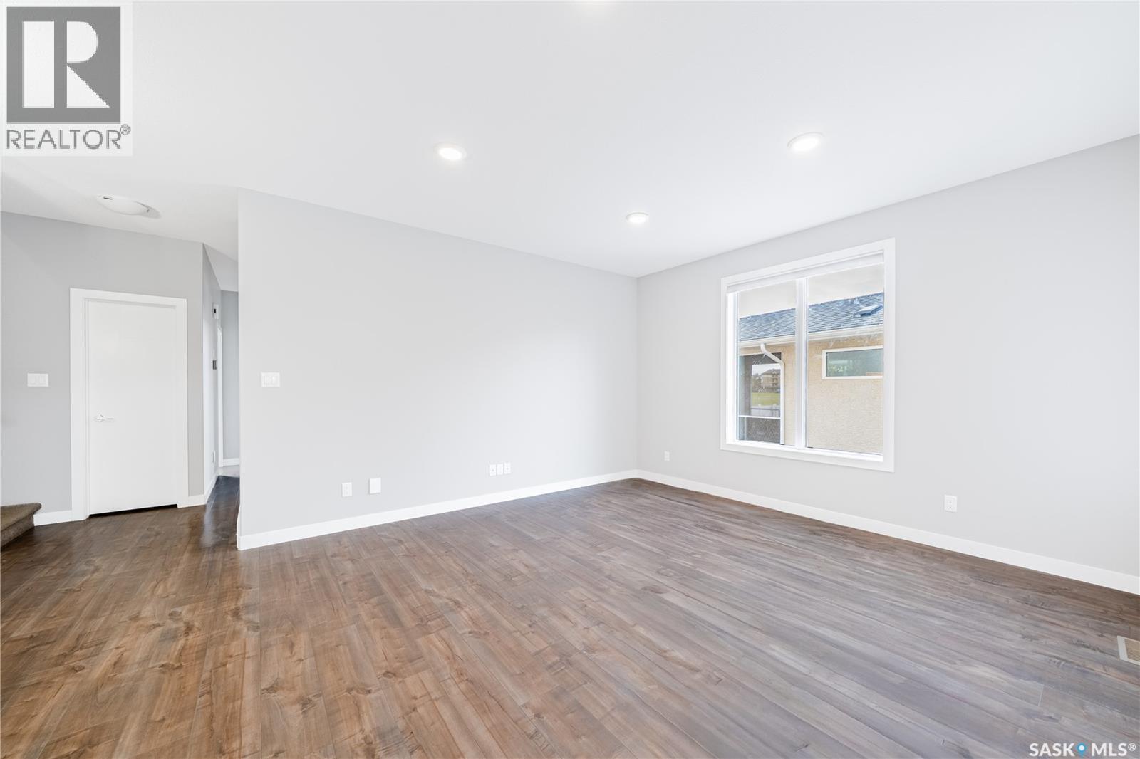 3545 Evans Court, Regina, Saskatchewan  S4S 0A9 - Photo 6 - SK021632