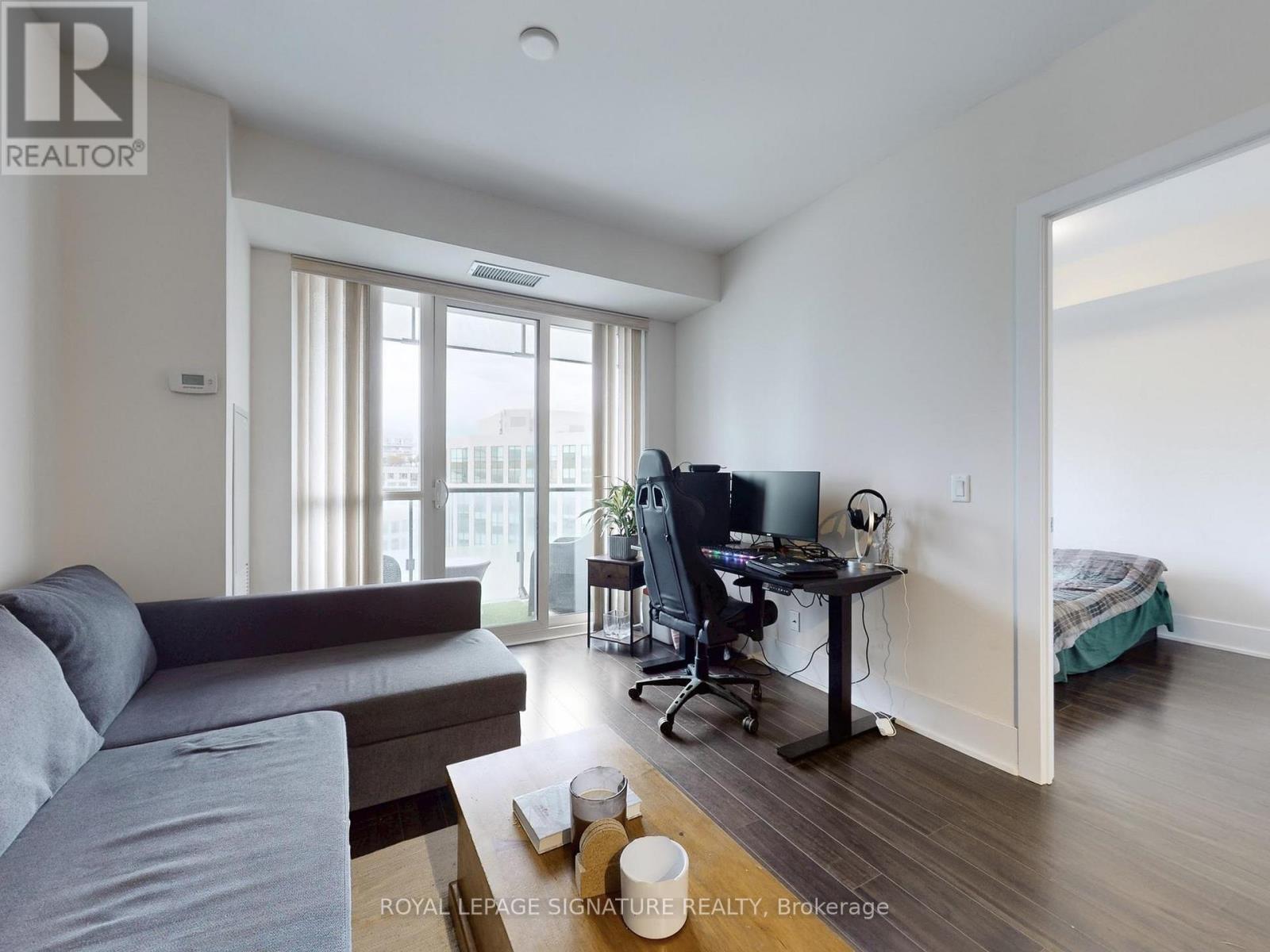 1802 - 300 Front Street W, Toronto, Ontario  M5V 0E9 - Photo 11 - C12482139