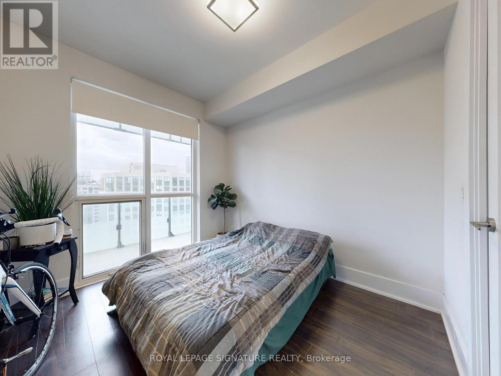 1802 - 300 Front Street W, Toronto, Ontario  M5V 0E9 - Photo 14 - C12482139