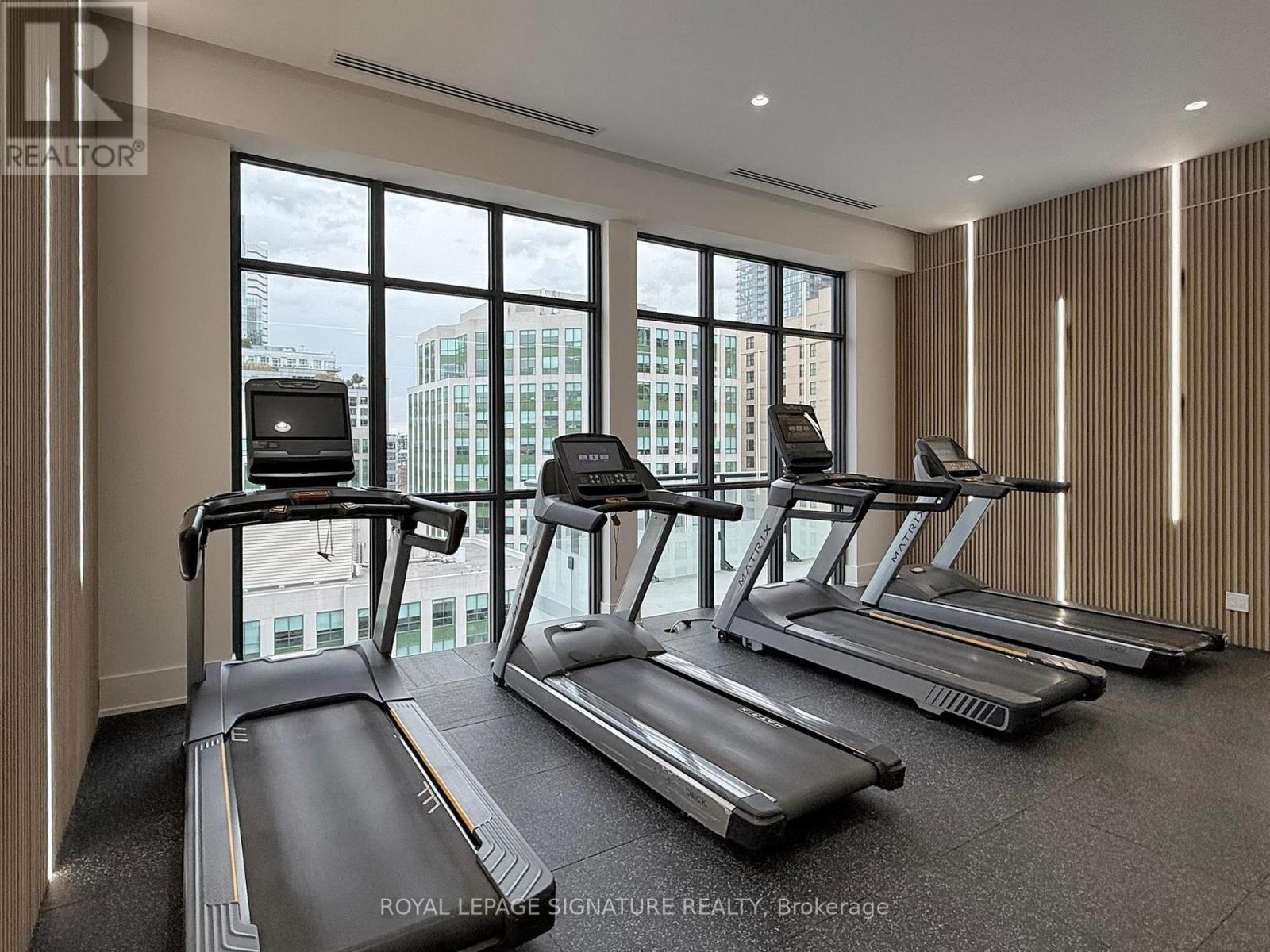 1802 - 300 Front Street W, Toronto, Ontario  M5V 0E9 - Photo 25 - C12482139