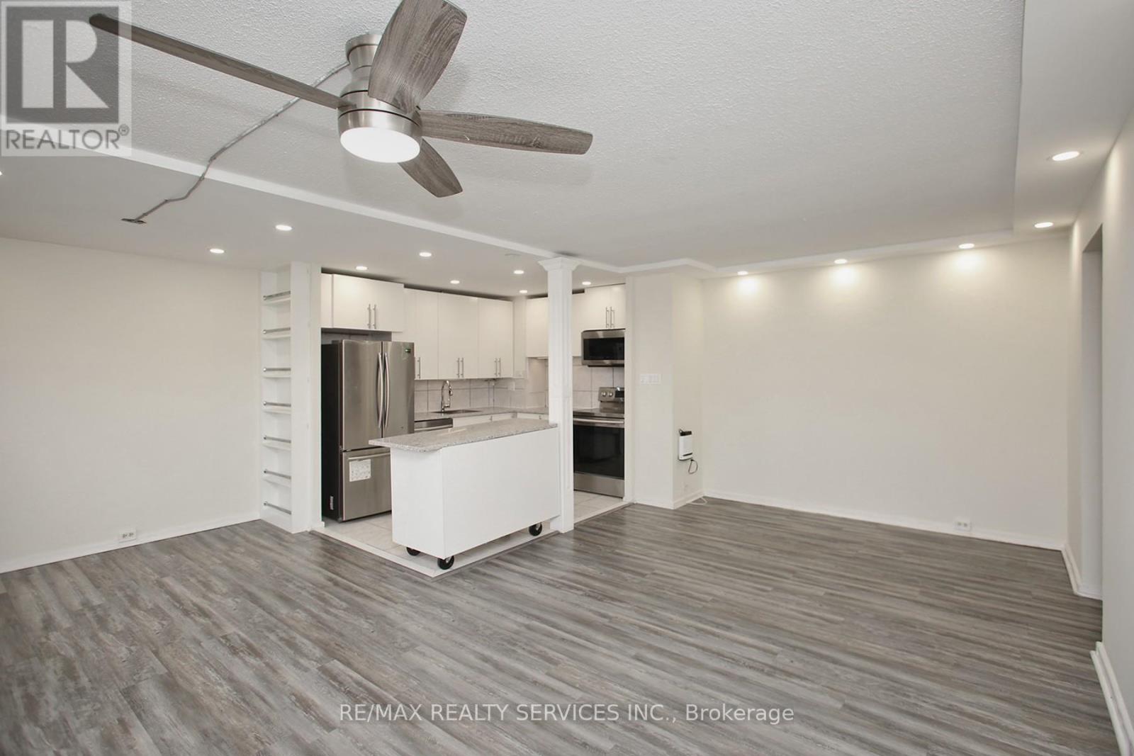 2007 - 10 Sunny Glen Way, Toronto, Ontario  M3C 2Z3 - Photo 13 - C12482147