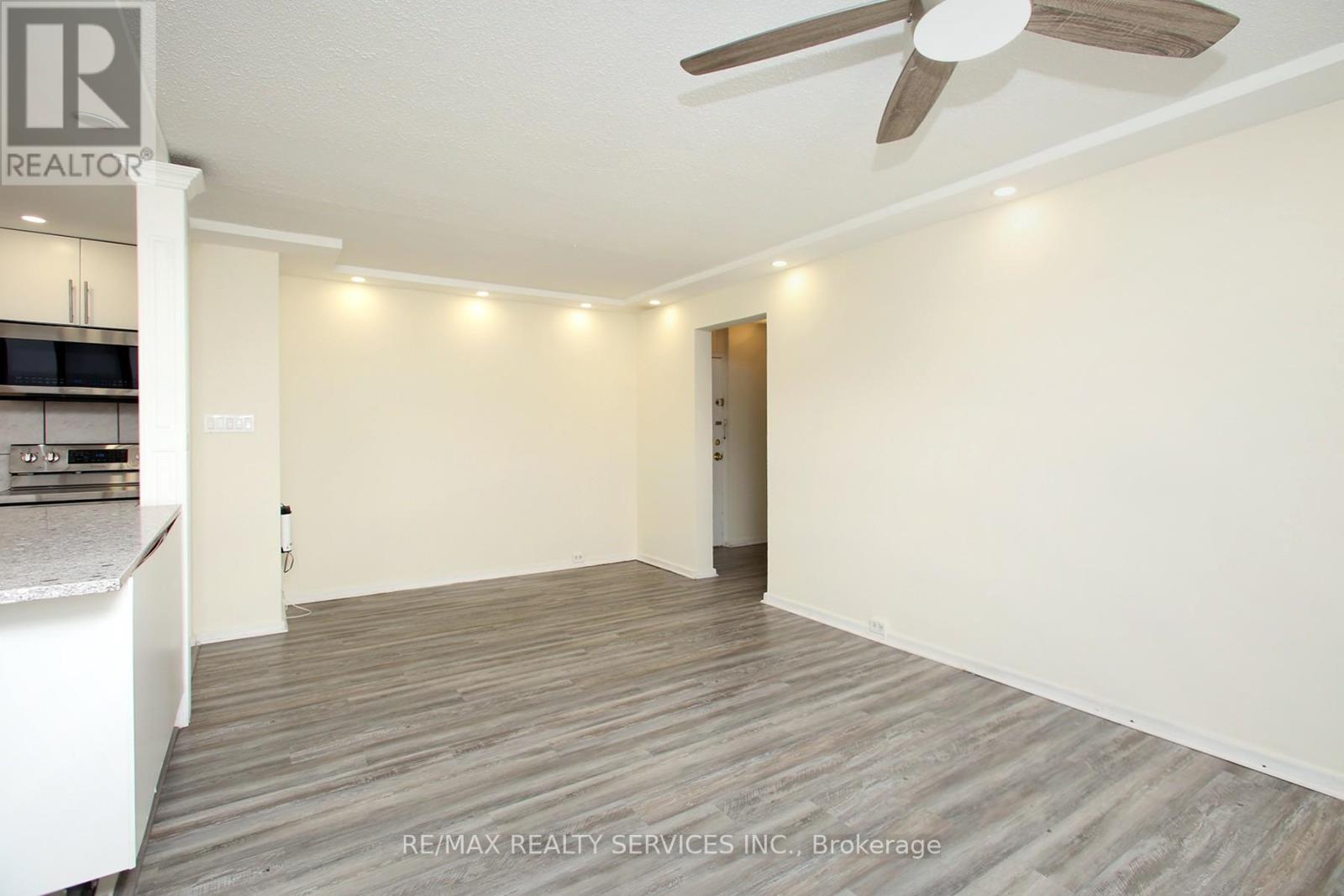 2007 - 10 Sunny Glen Way, Toronto, Ontario  M3C 2Z3 - Photo 14 - C12482147