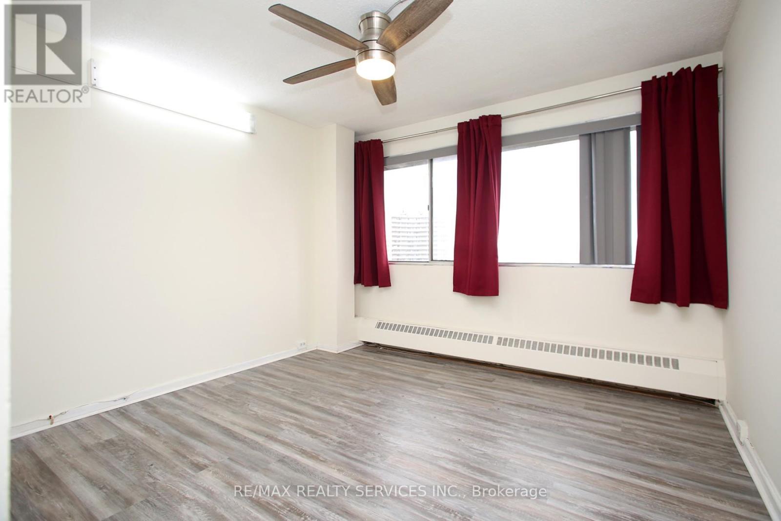 2007 - 10 Sunny Glen Way, Toronto, Ontario  M3C 2Z3 - Photo 16 - C12482147