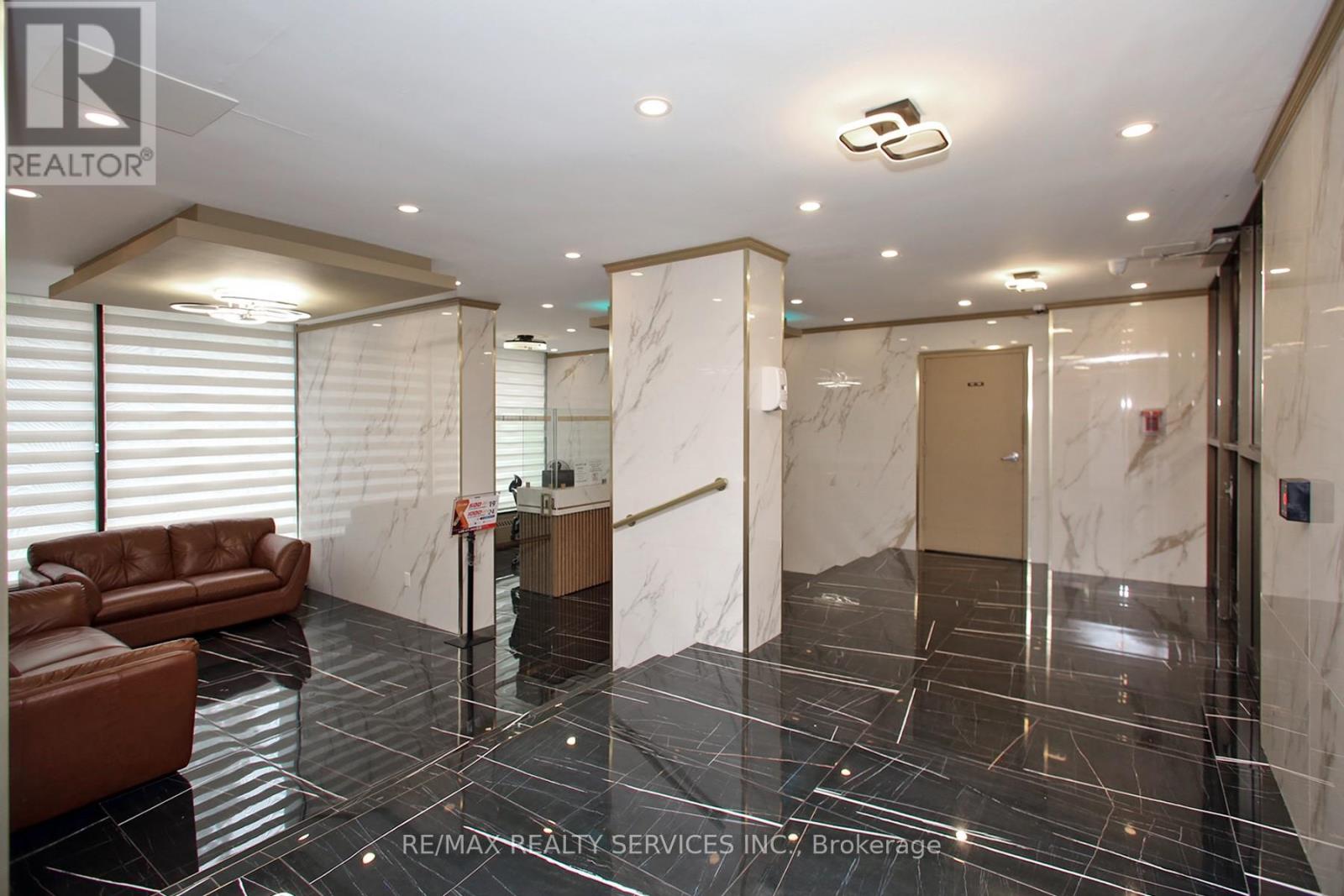 2007 - 10 Sunny Glen Way, Toronto, Ontario  M3C 2Z3 - Photo 6 - C12482147