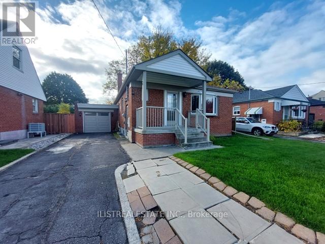 21 ORLANDO BOULEVARD, Toronto, Ontario