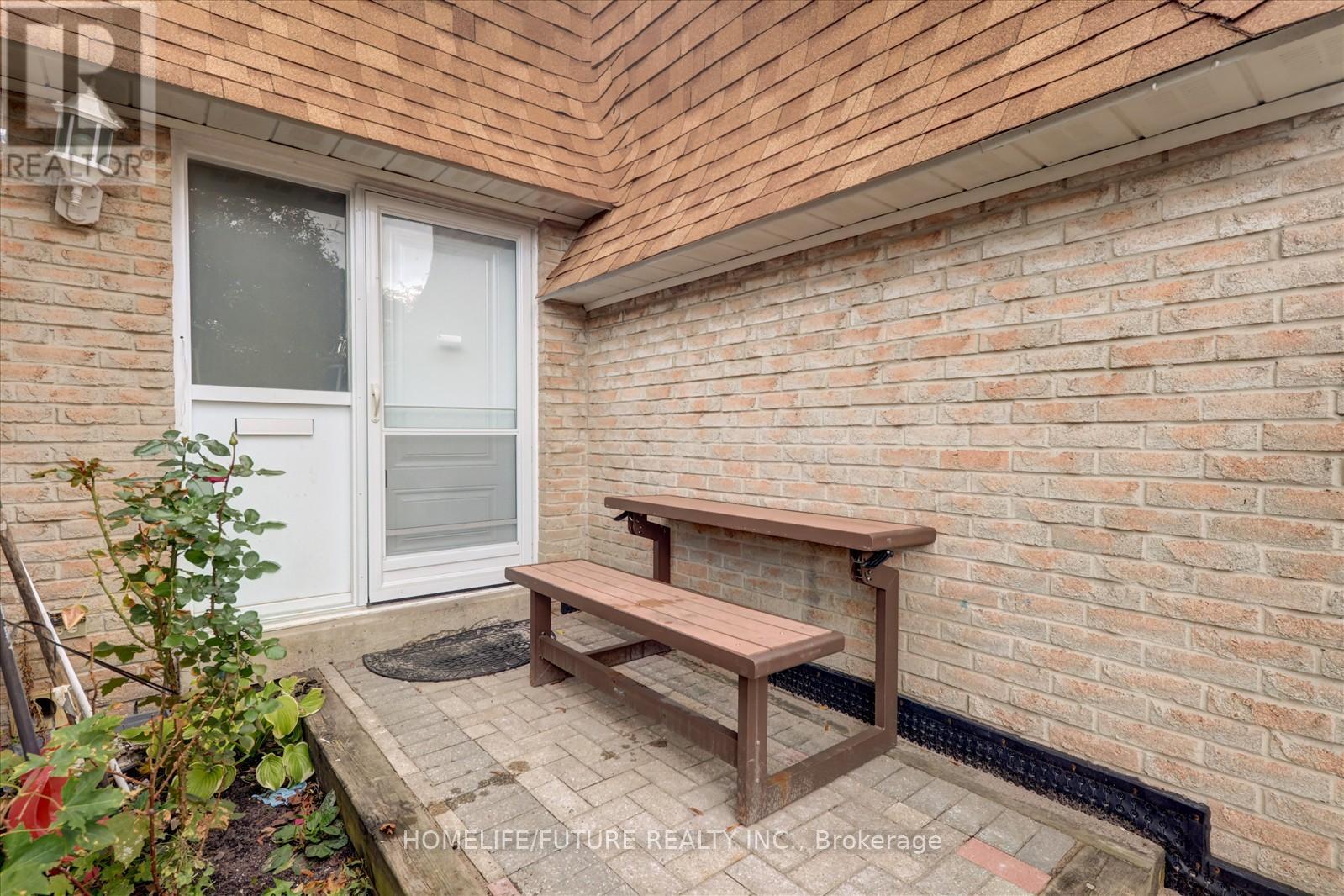 15 - 850 Huntingwood Drive, Toronto, Ontario  M1T 2L9 - Photo 4 - E12482152
