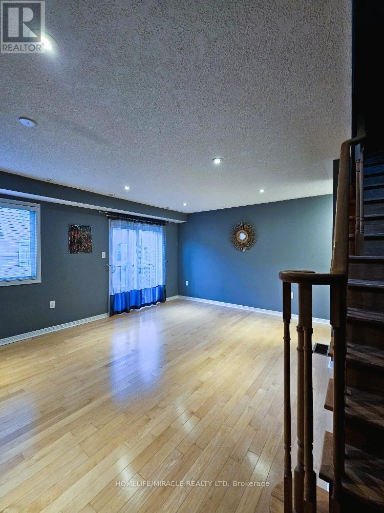 Main - 20 Etienne Street, Toronto, Ontario  M1L 0A2 - Photo 12 - E12482156