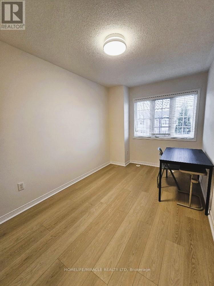 Main - 20 Etienne Street, Toronto, Ontario  M1L 0A2 - Photo 20 - E12482156