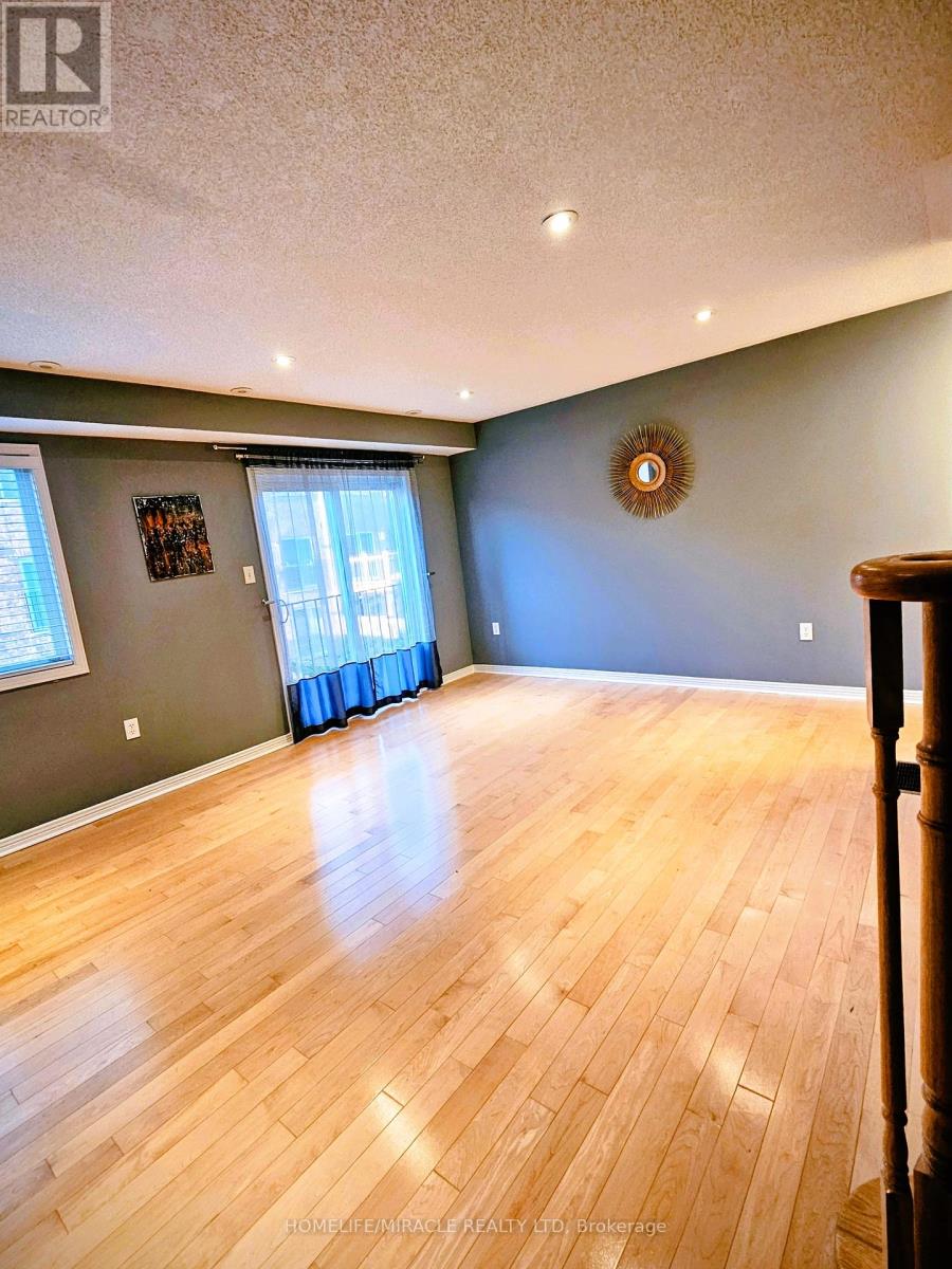 Main - 20 Etienne Street, Toronto, Ontario  M1L 0A2 - Photo 5 - E12482156