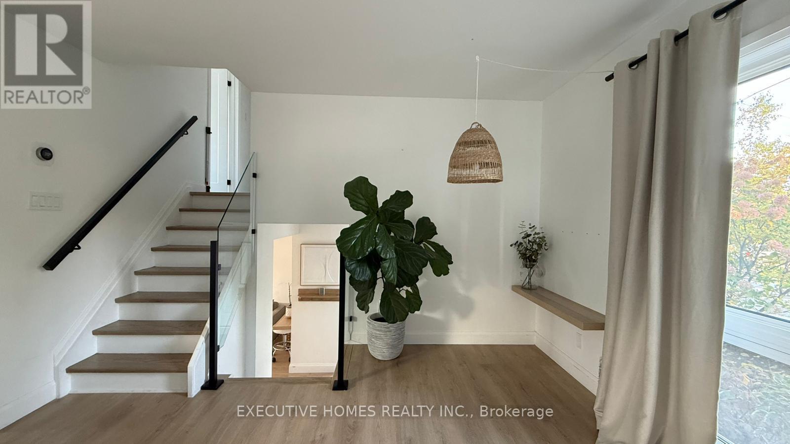 1045 Beaufort Avenue, Oshawa, Ontario  L1G 1G1 - Photo 4 - E12482164