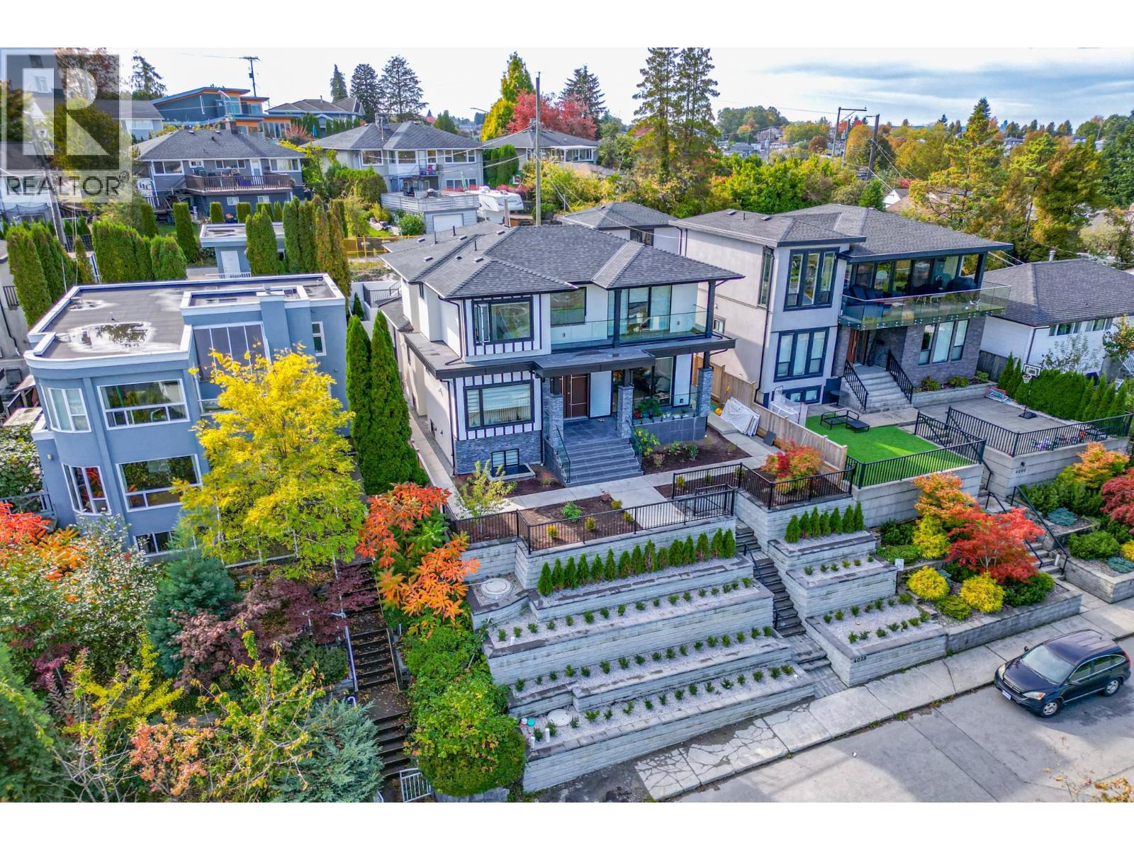 4018 Nithsdale Street, Burnaby, British Columbia  V5G 1P6 - Photo 2 - R3057566