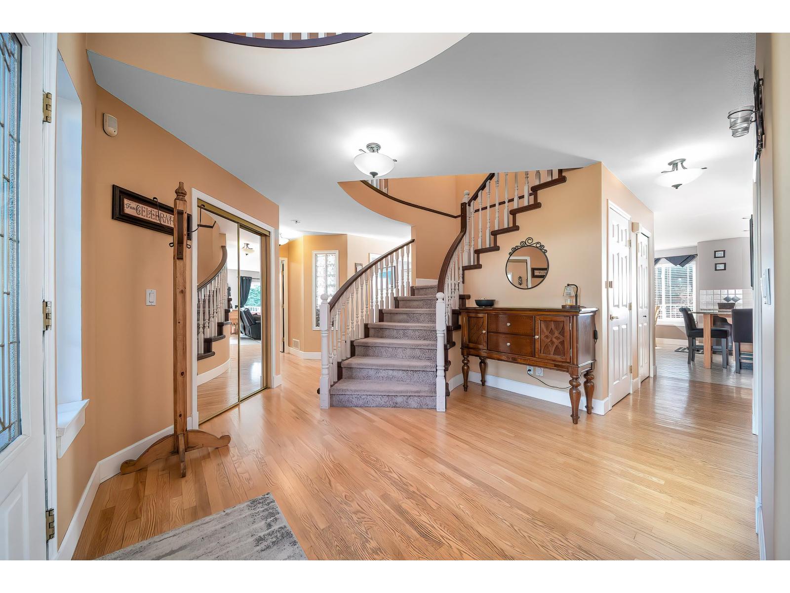 26912 24a Avenue, Langley, British Columbia  V4W 3W6 - Photo 13 - R3061632