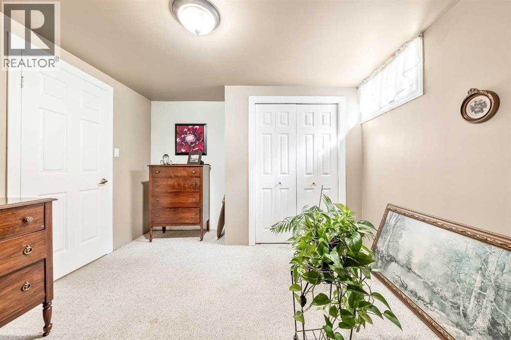 508 Canterbury Drive Sw, Calgary, Alberta  T2W 1J5 - Photo 22 - A2259412