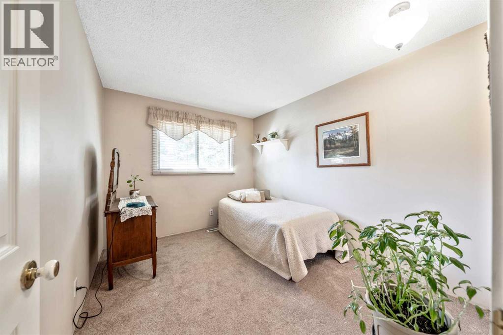 508 Canterbury Drive Sw, Calgary, Alberta  T2W 1J5 - Photo 13 - A2259412