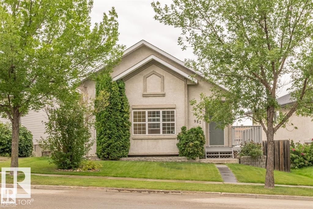 982 JIM COMMON DR, Sherwood Park, Alberta