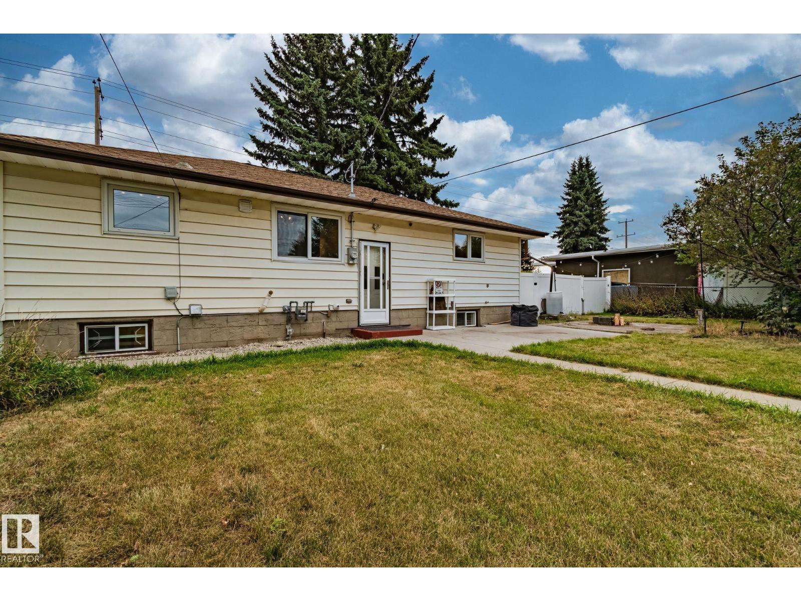 10324 50 St Nw, Edmonton, Alberta  T6A 2C4 - Photo 29 - E4463533