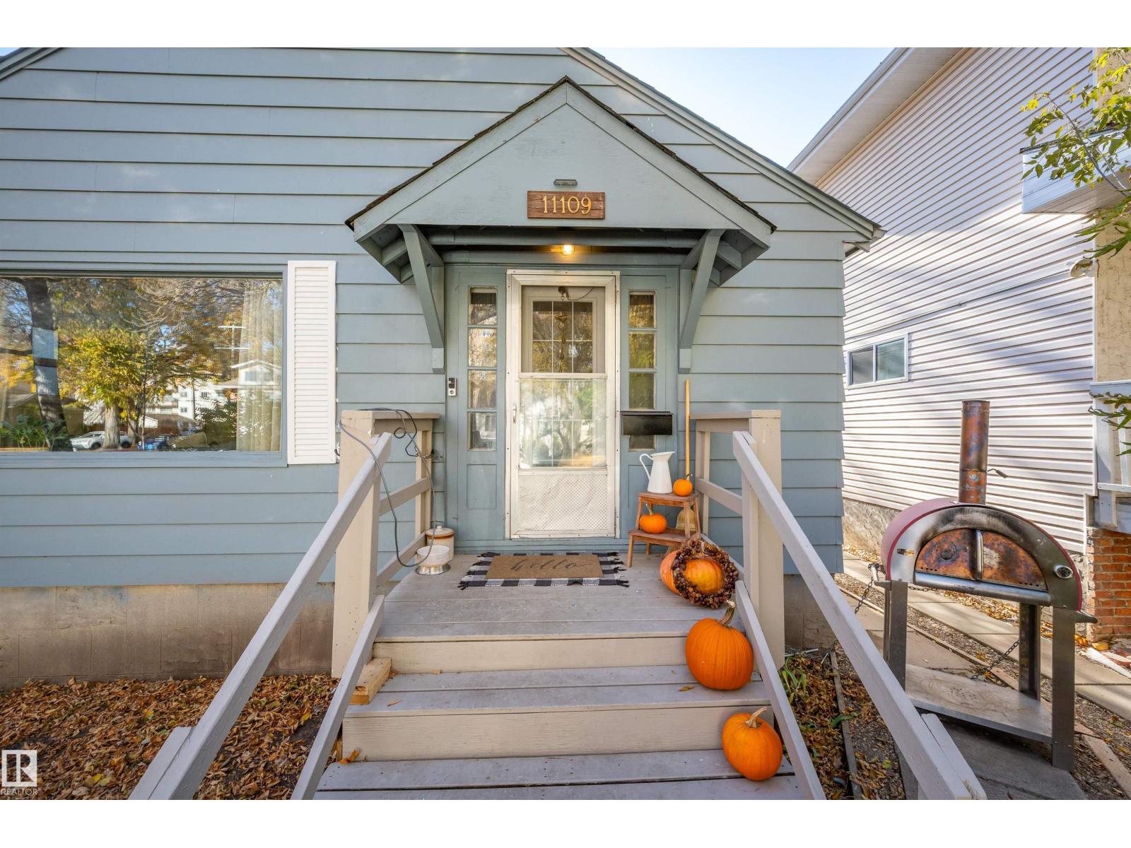 11109 81 Av Nw, Edmonton, Alberta  T6G 0S6 - Photo 2 - E4463534