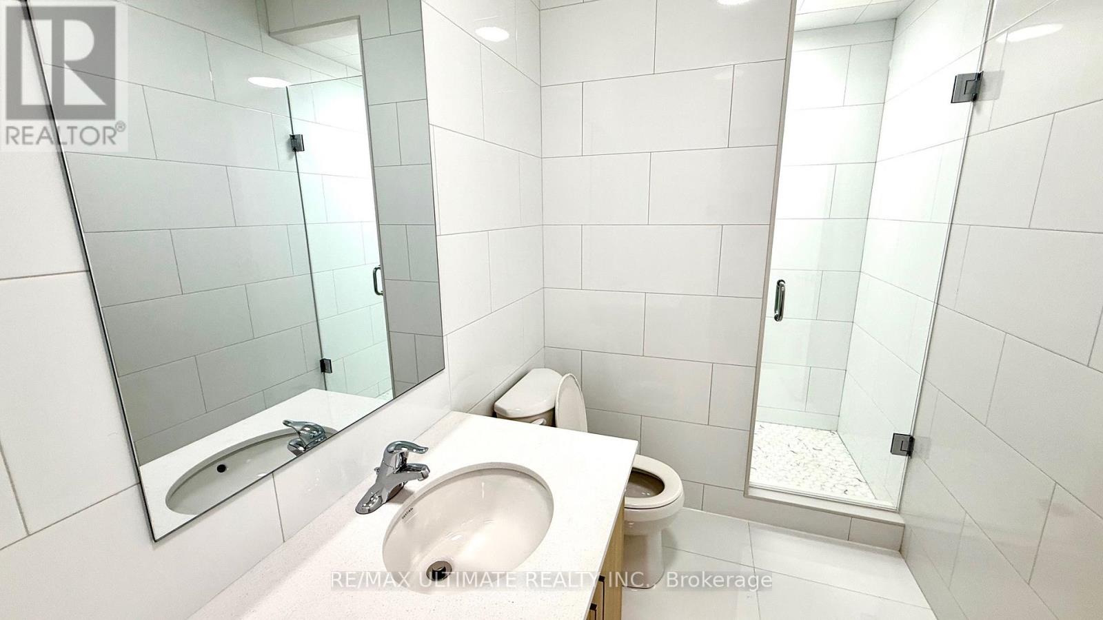 Unit 2 - 56a East Drive, Toronto, Ontario  M6N 2N9 - Photo 14 - W12482160