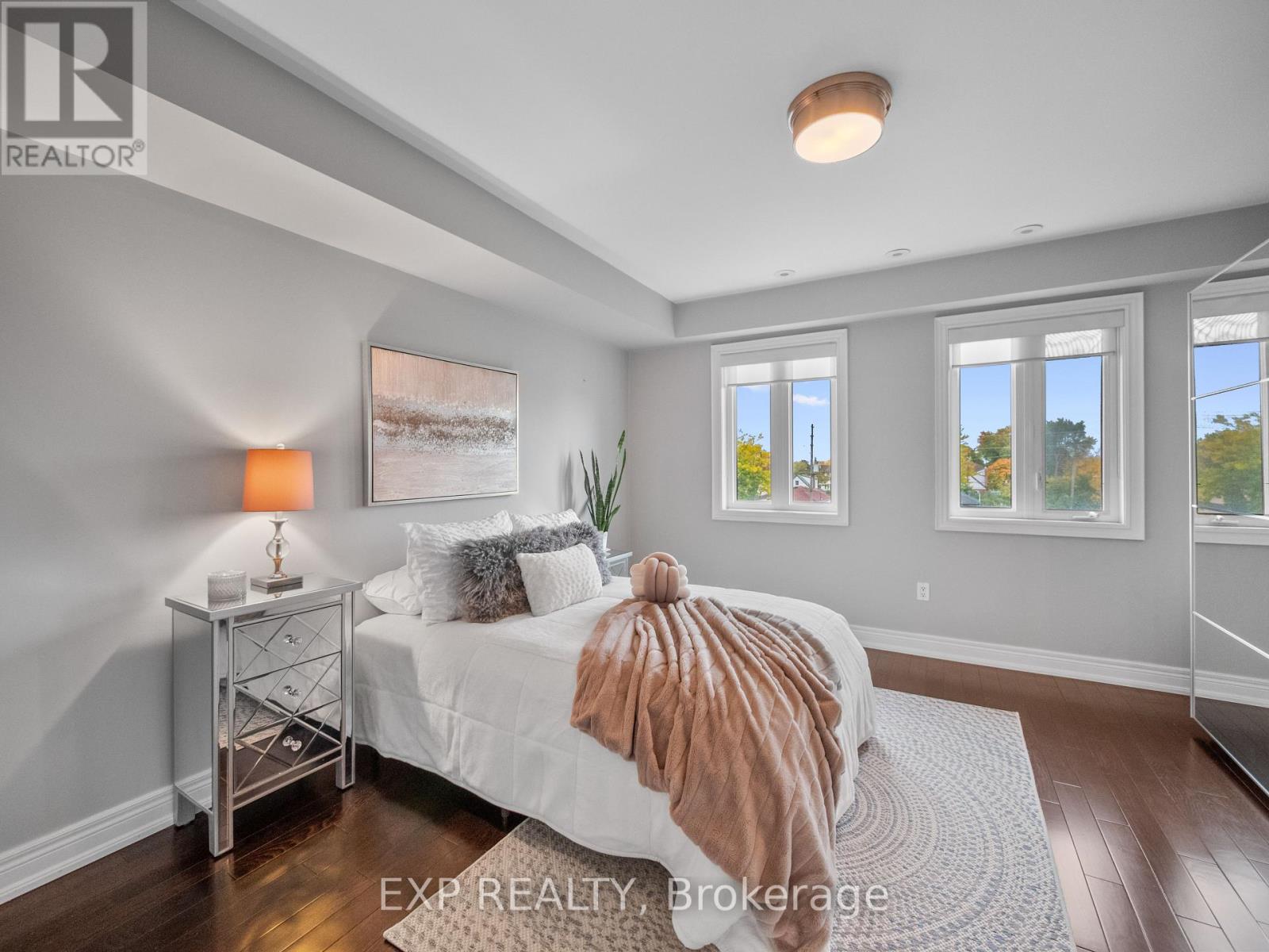 23 Ruby Lang Lane, Toronto (Mimico), Ontario  M8Z 0B8 - Photo 28 - W12482174