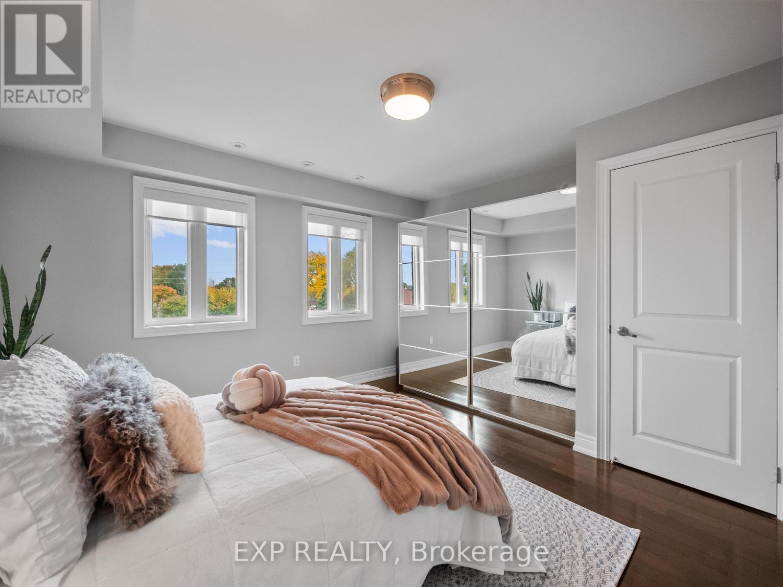 23 Ruby Lang Lane, Toronto (Mimico), Ontario  M8Z 0B8 - Photo 29 - W12482174