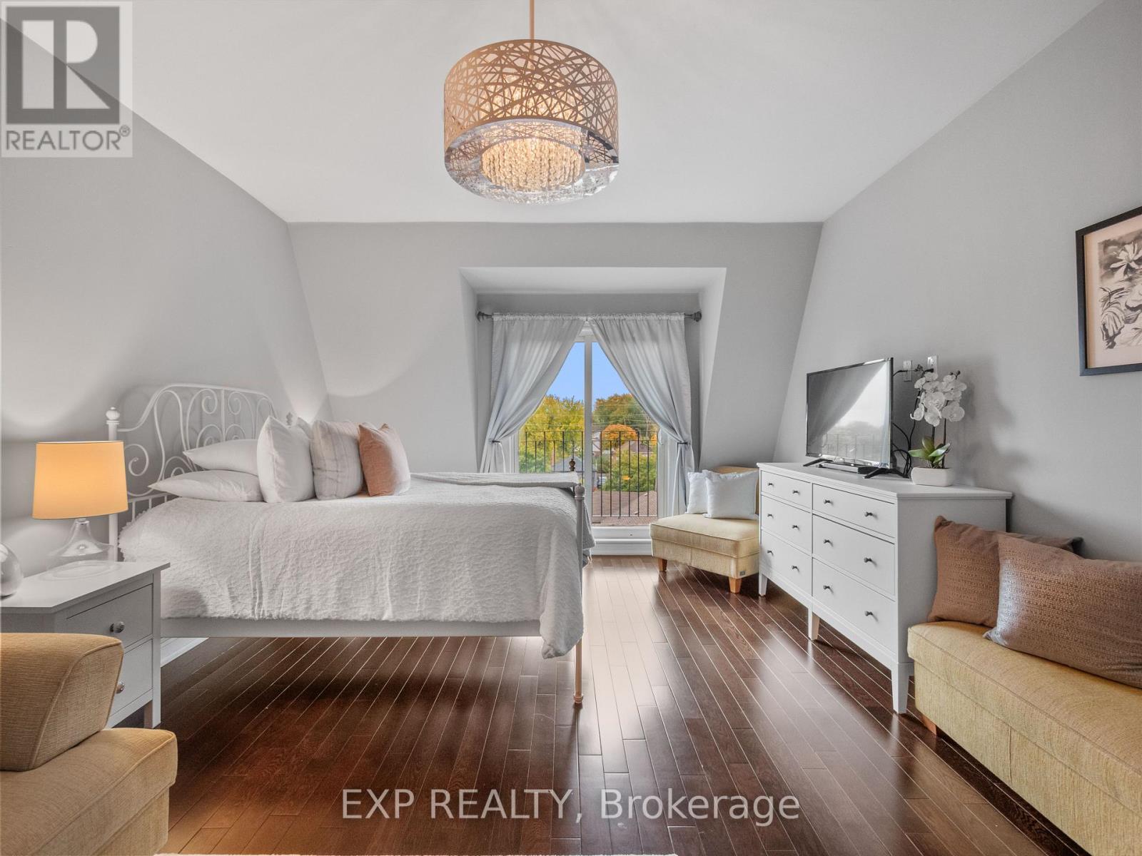 23 Ruby Lang Lane, Toronto (Mimico), Ontario  M8Z 0B8 - Photo 38 - W12482174