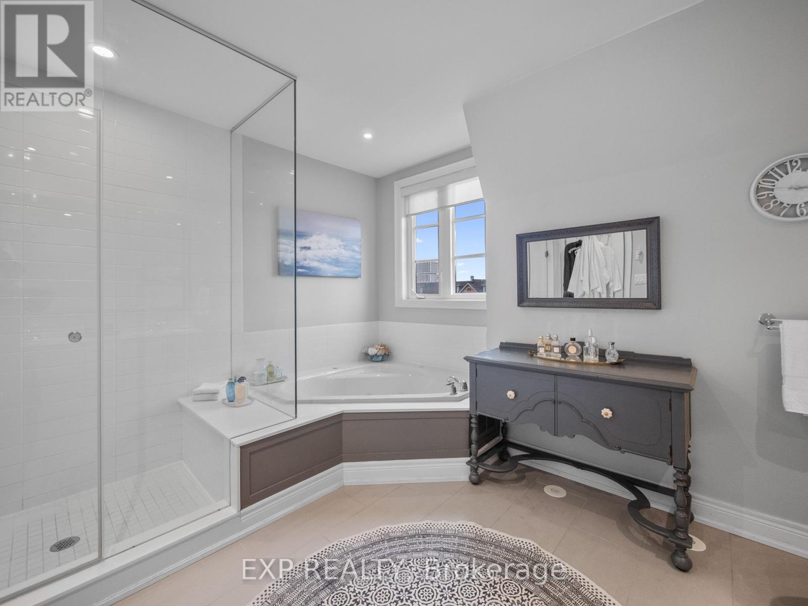 23 Ruby Lang Lane, Toronto (Mimico), Ontario  M8Z 0B8 - Photo 47 - W12482174