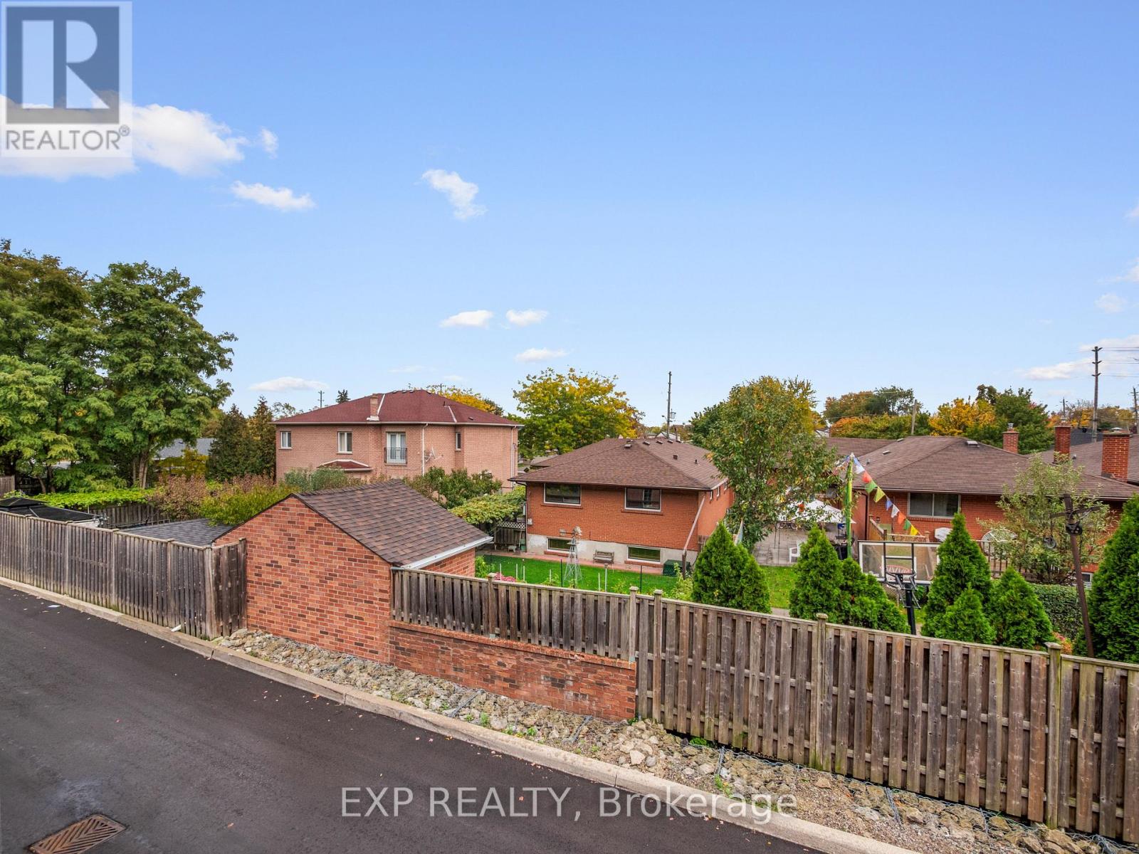 23 Ruby Lang Lane, Toronto (Mimico), Ontario  M8Z 0B8 - Photo 50 - W12482174