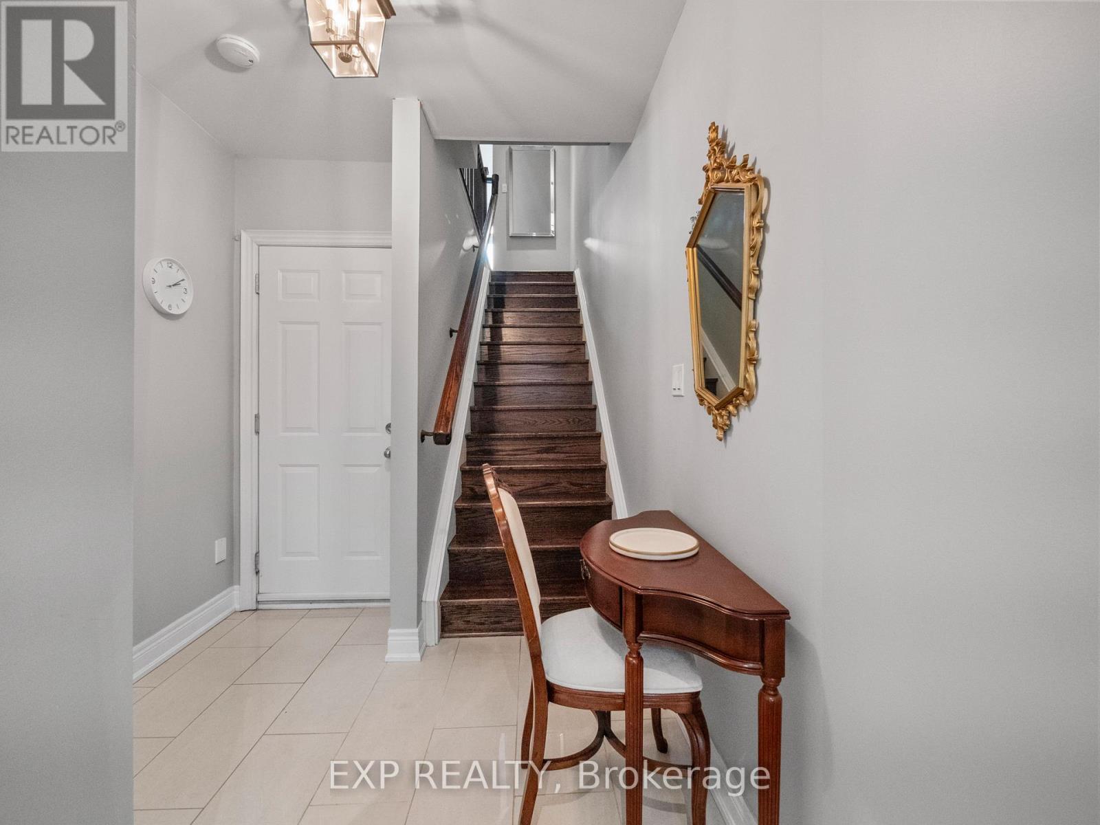 23 Ruby Lang Lane, Toronto (Mimico), Ontario  M8Z 0B8 - Photo 8 - W12482174