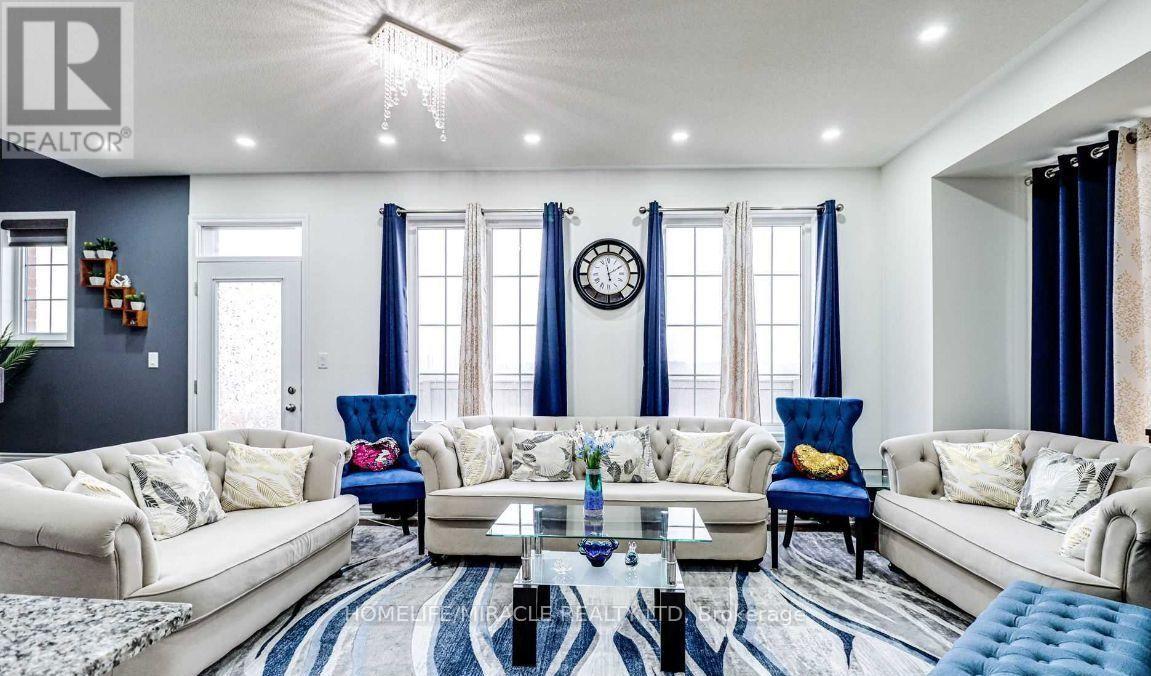 561 Queen Mary Drive, Brampton (Northwest Brampton), Ontario  L7A 5H4 - Photo 13 - W12482177