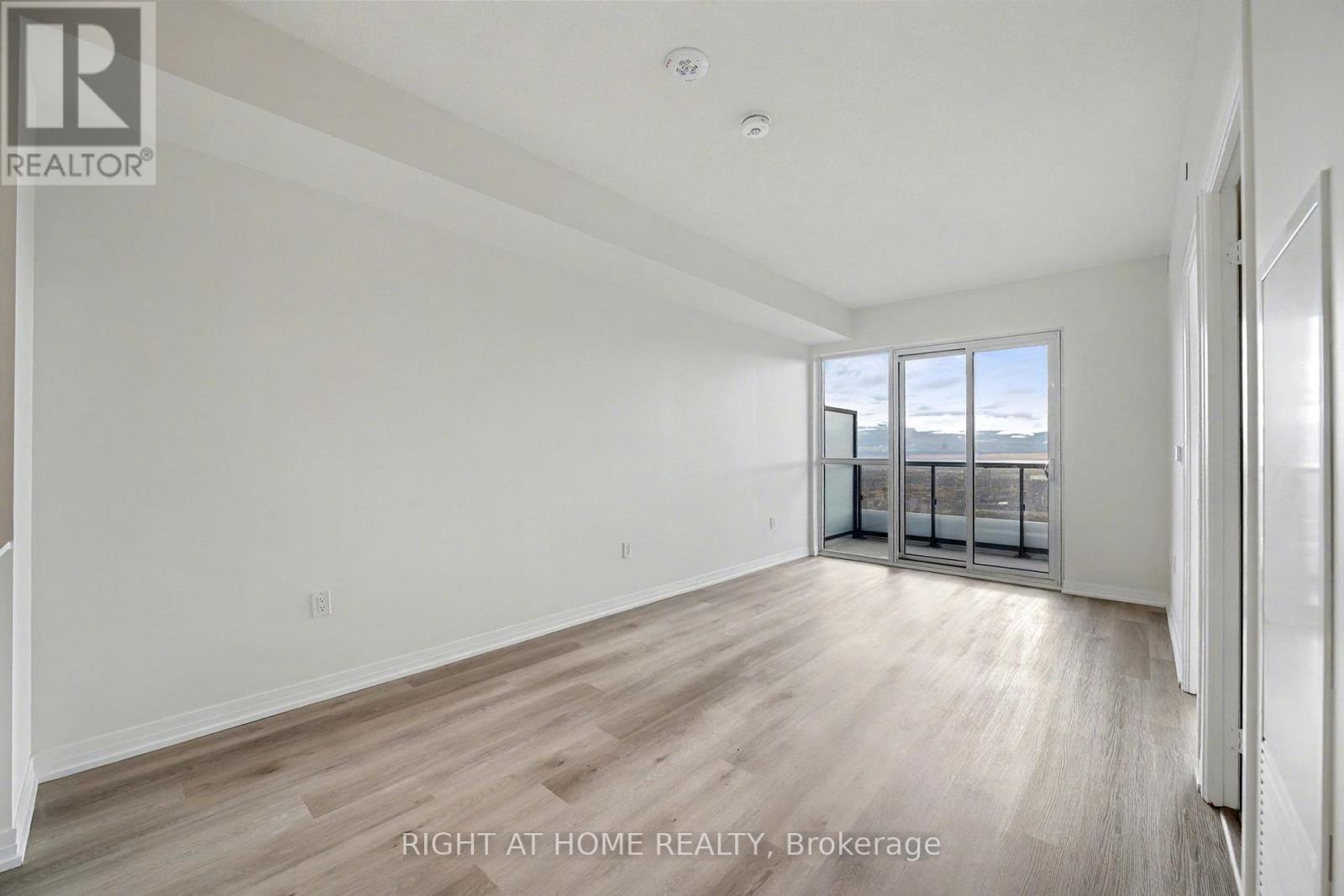3203 - 15 Watergarden Drive, Mississauga (Hurontario), Ontario  L5R 1B2 - Photo 6 - W12482181