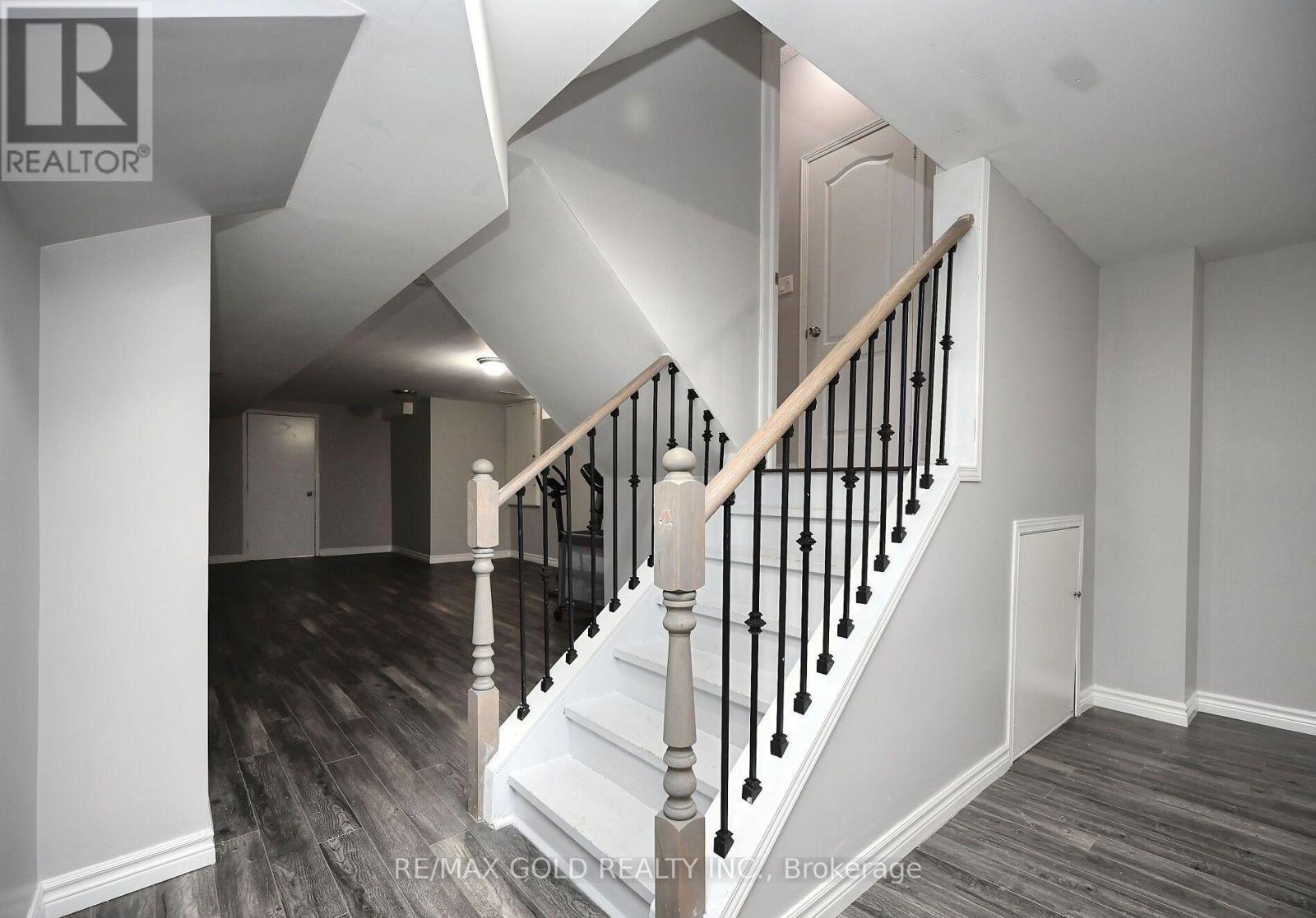 96 Ledger Point Crescent, Brampton (Sandringham-Wellington North), Ontario  L6R 3W1 - Photo 35 - W12482184