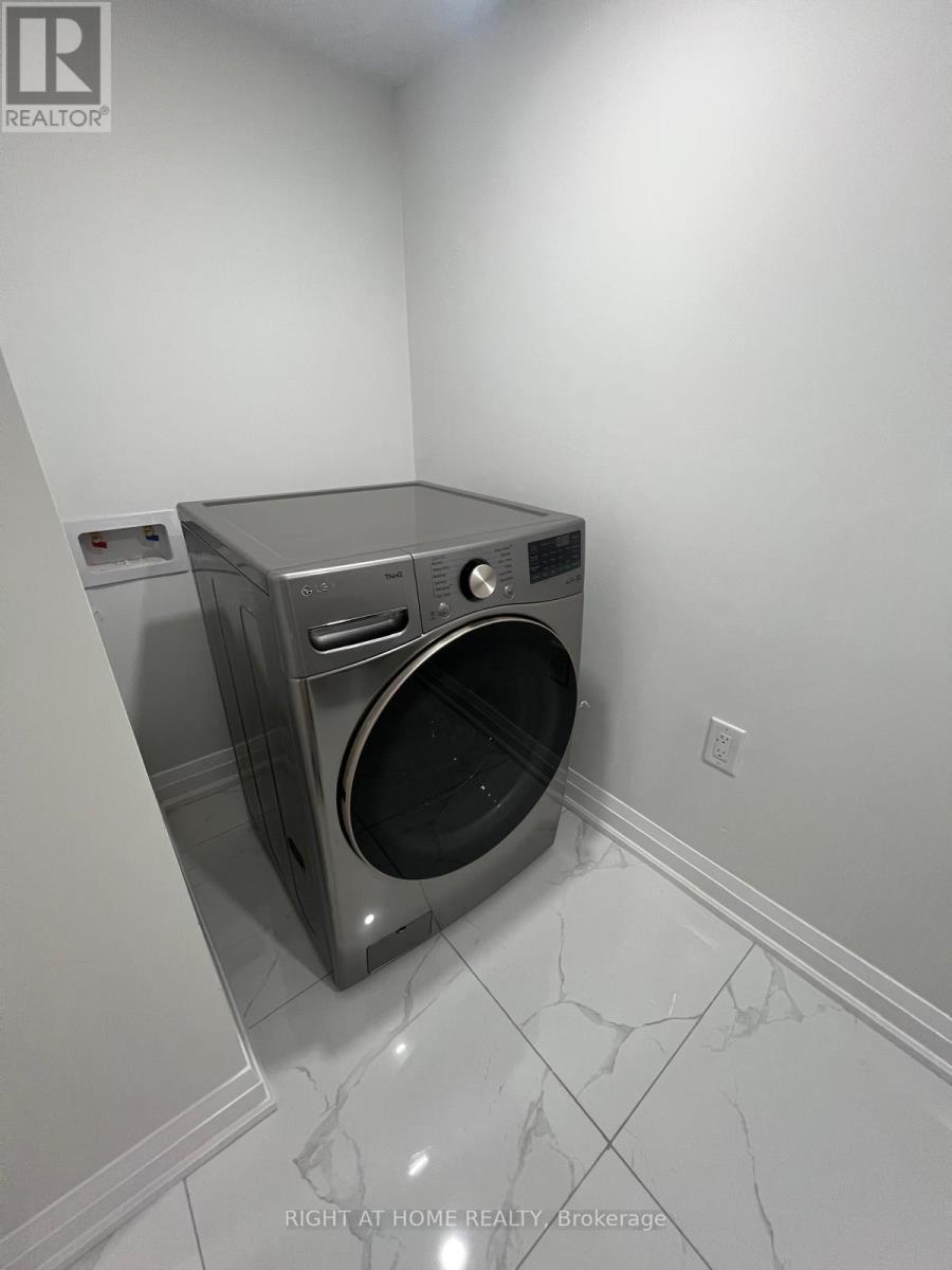 513 Grovehill Road, Oakville (Ro River Oaks), Ontario  L6H 7M2 - Photo 11 - W12482186