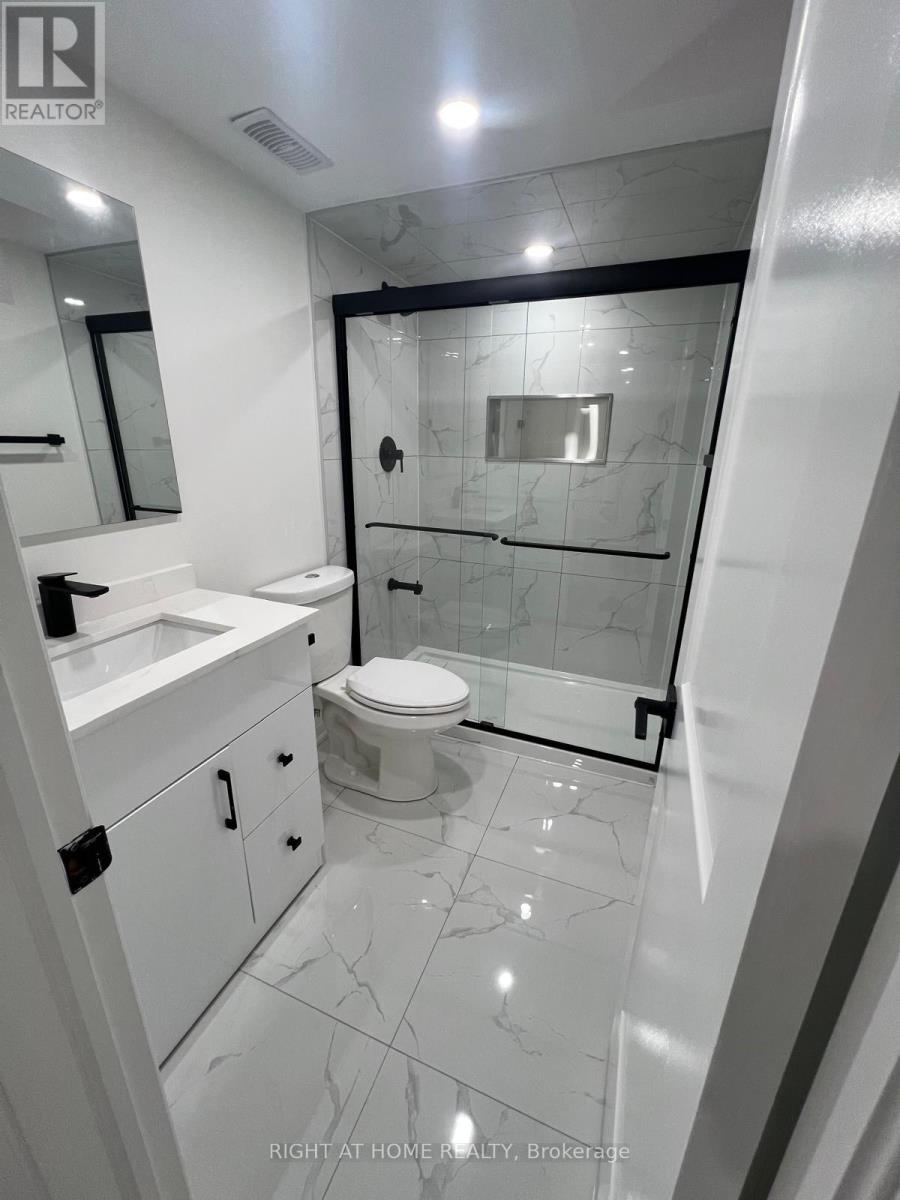 513 Grovehill Road, Oakville (Ro River Oaks), Ontario  L6H 7M2 - Photo 7 - W12482186