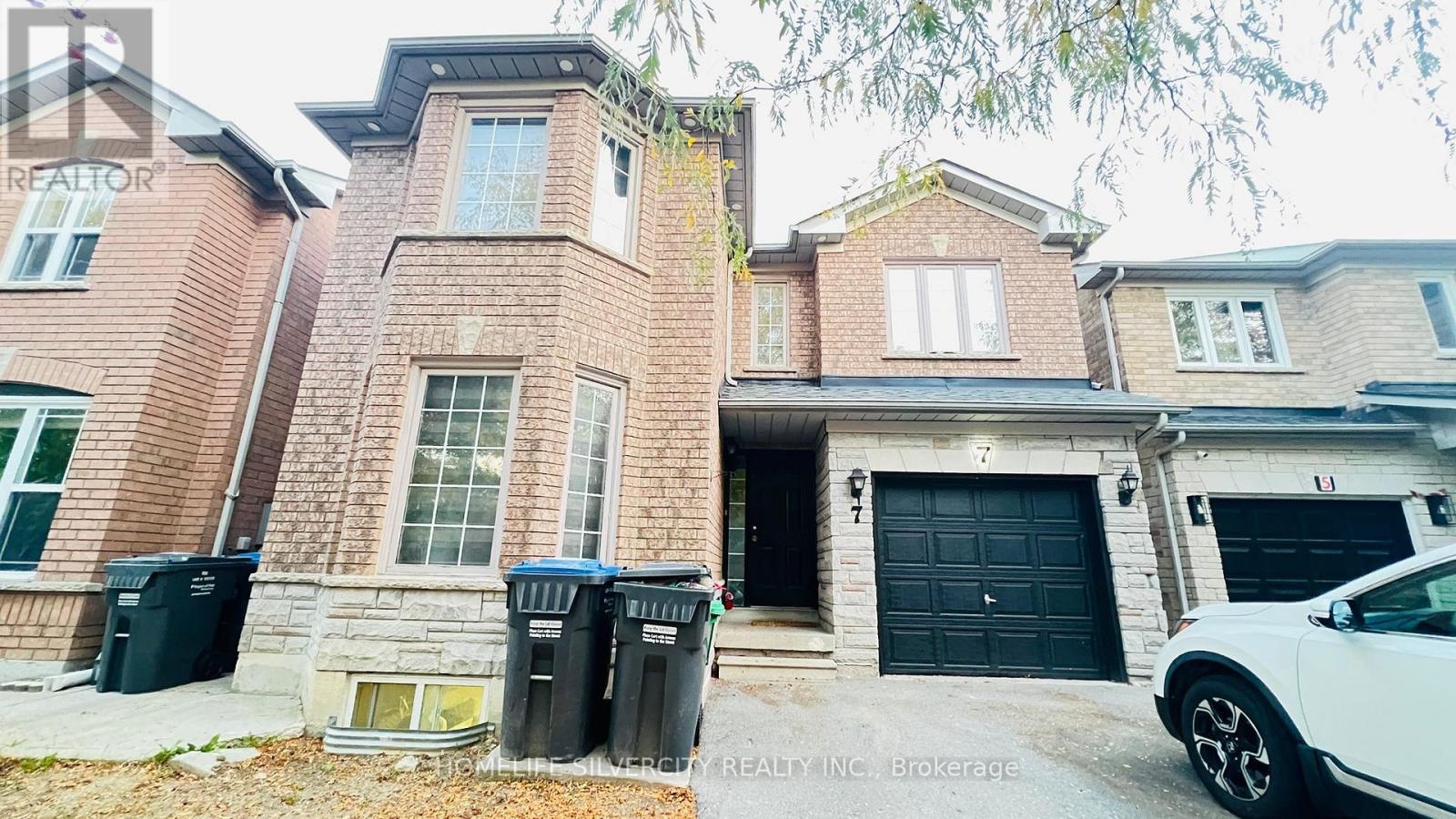 7 BISON RUN ROAD, Brampton, Ontario