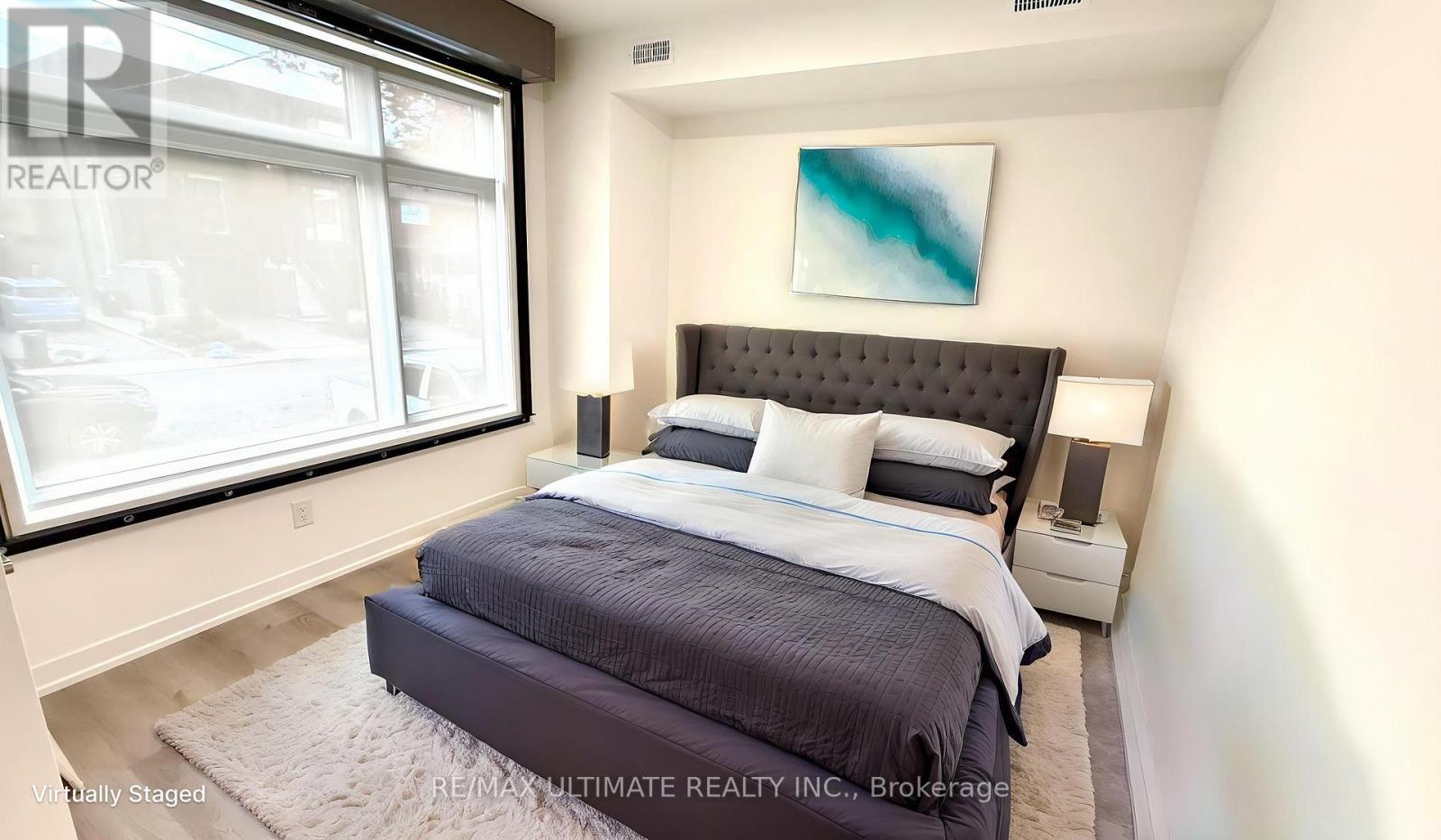 Unit 2 - 56b East Drive, Toronto (Rockcliffe-Smythe), Ontario  M6N 2N9 - Photo 10 - W12482188