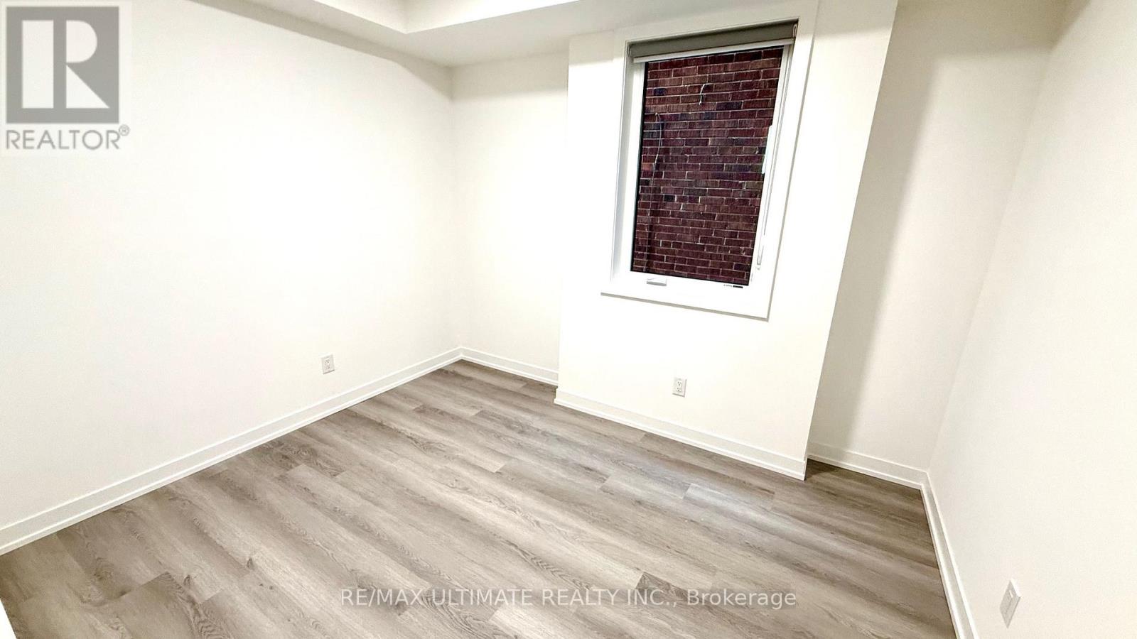 Unit 2 - 56b East Drive, Toronto (Rockcliffe-Smythe), Ontario  M6N 2N9 - Photo 9 - W12482188