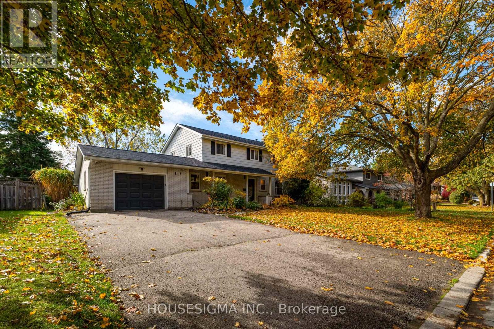 32 GLENFOREST ROAD, Orangeville, Ontario