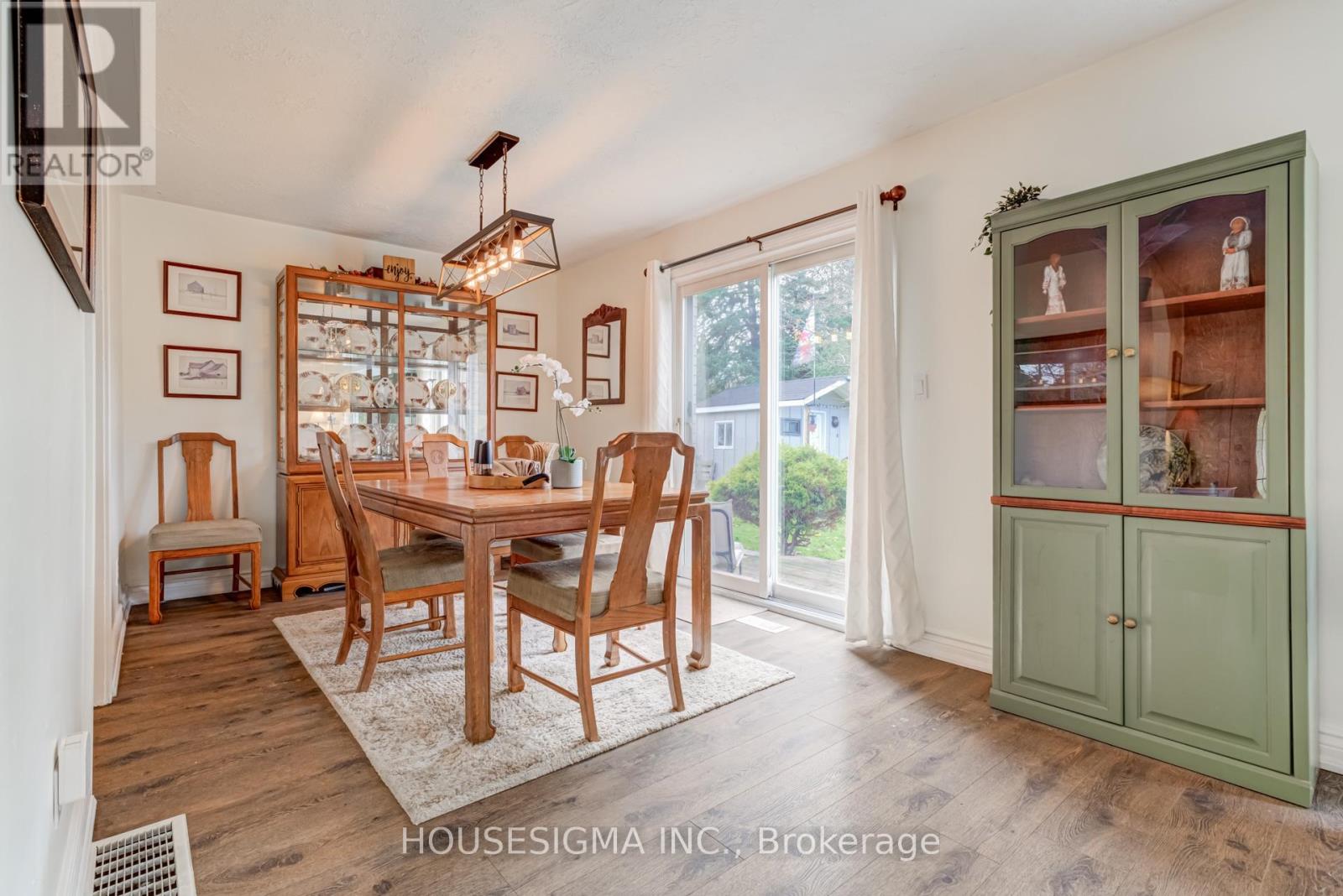32 Glenforest Road, Orangeville, Ontario  L9W 1A5 - Photo 7 - W12482190