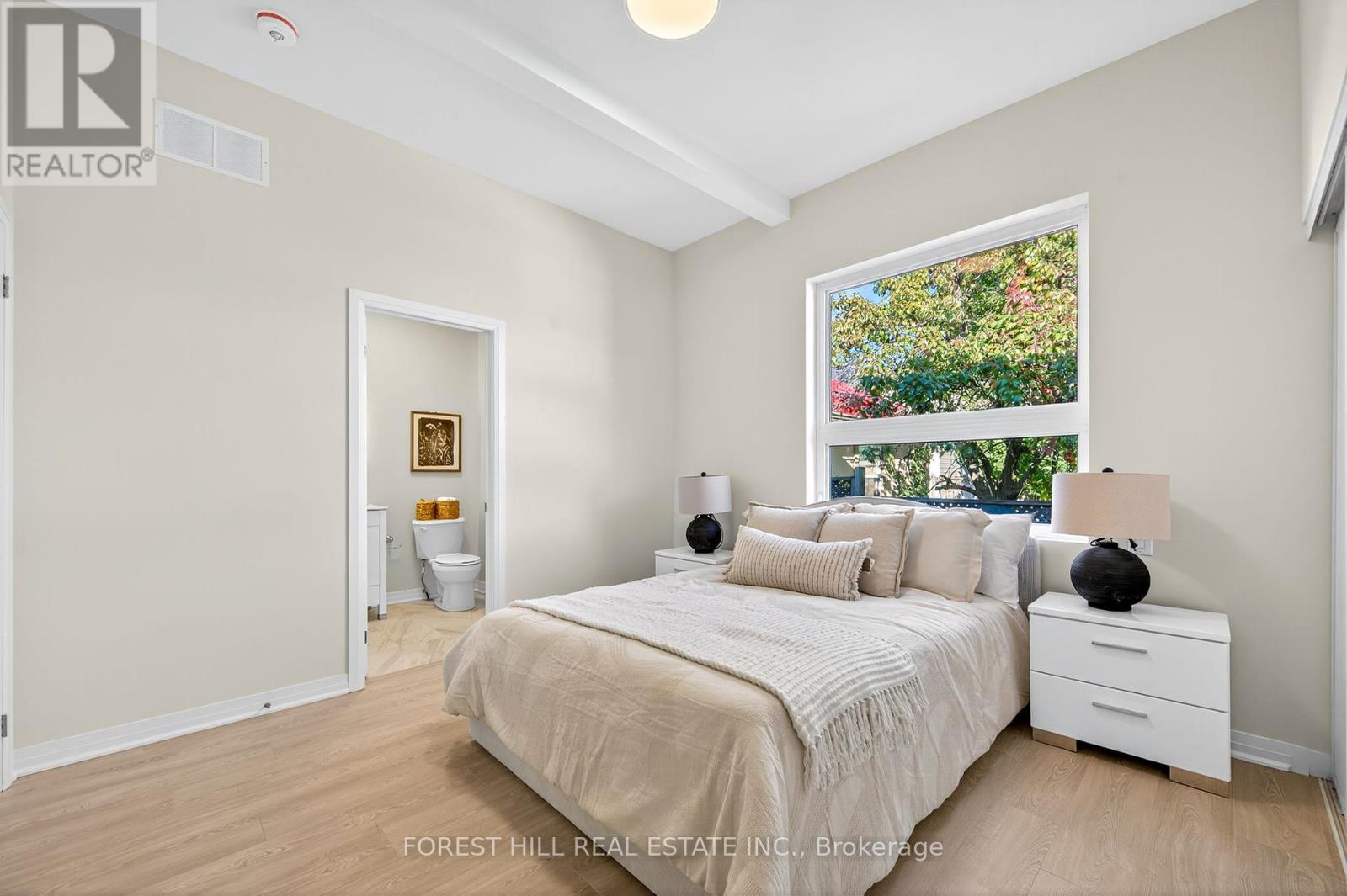 R - 49 William Cragg Drive, Toronto, Ontario M3M 1T8 - Photo 16 - W12458083