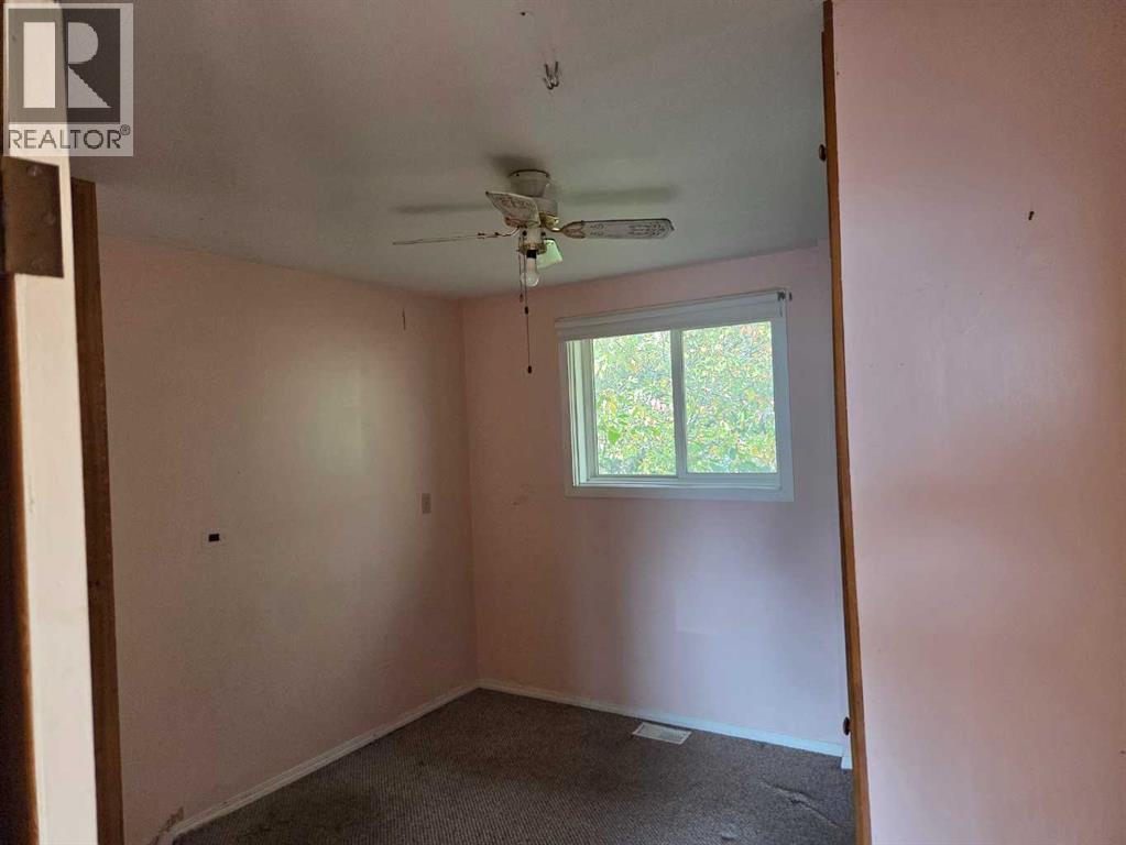 14830 21st Avenue, Frank, Alberta  T0K 0E0 - Photo 9 - A2240939