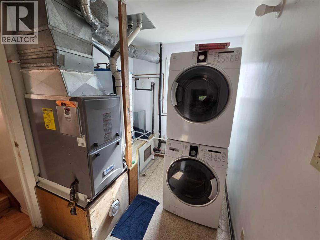 14830 21st Avenue, Frank, Alberta  T0K 0E0 - Photo 14 - A2240939