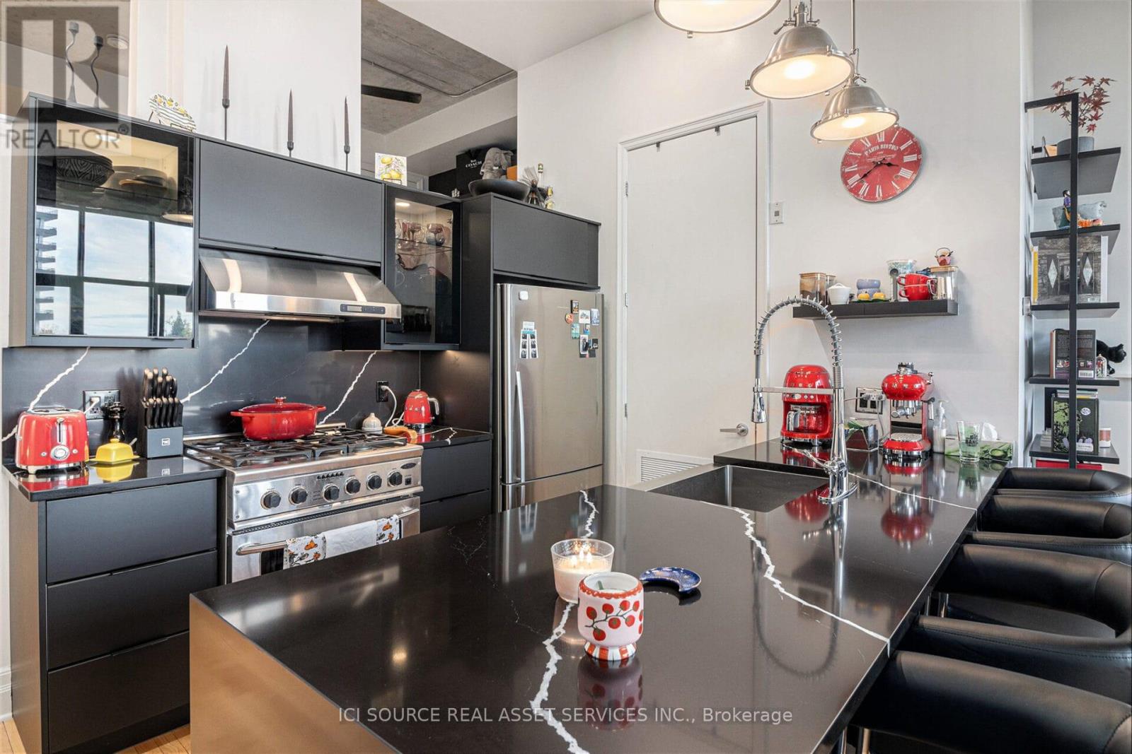 311 - 420 Berkley Avenue, Ottawa, Ontario  K2A 4H5 - Photo 6 - X12482138
