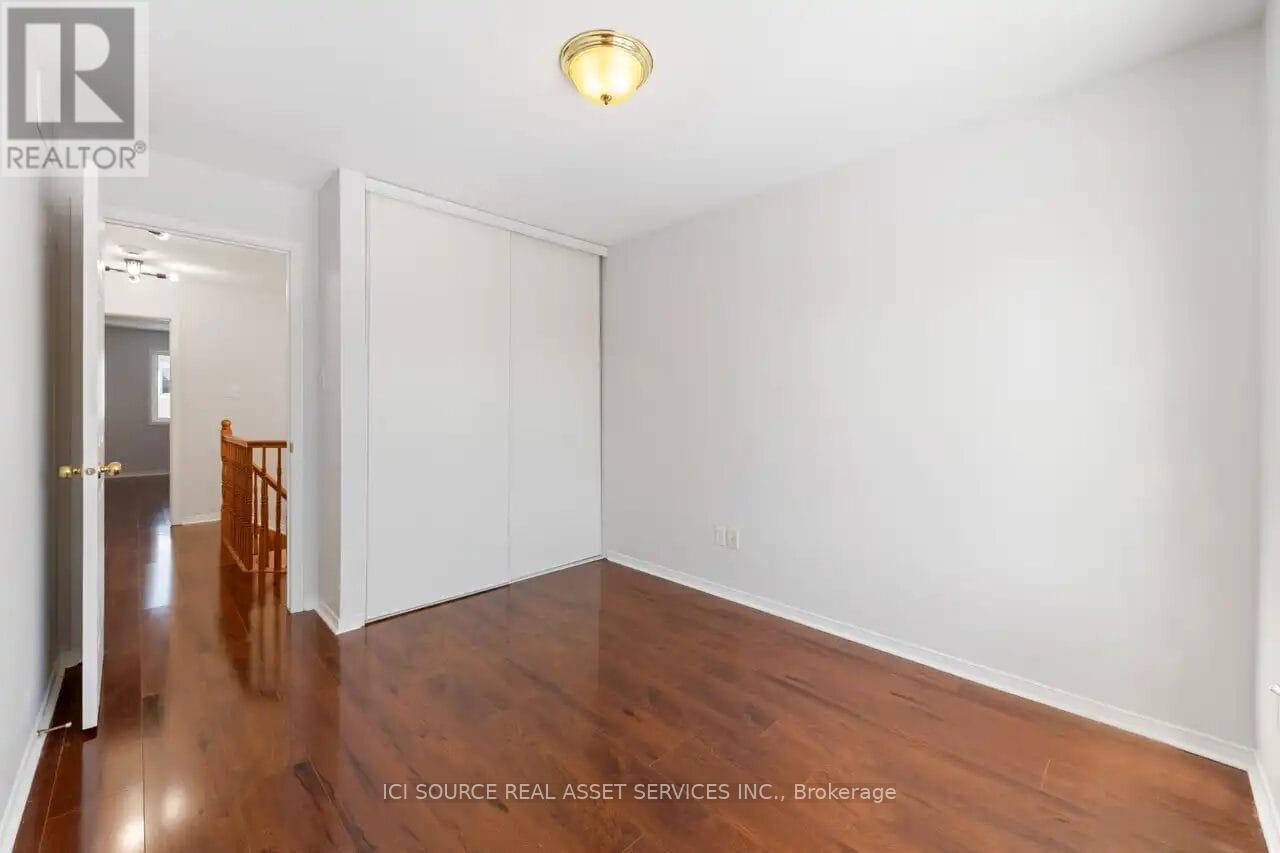 239 Meadowbreeze Drive, Ottawa, Ontario  K2M 3A6 - Photo 16 - X12482167