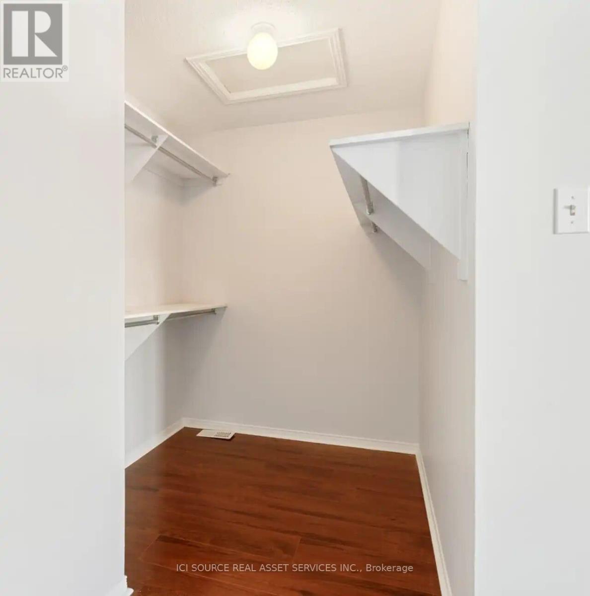 239 Meadowbreeze Drive, Ottawa, Ontario  K2M 3A6 - Photo 19 - X12482167