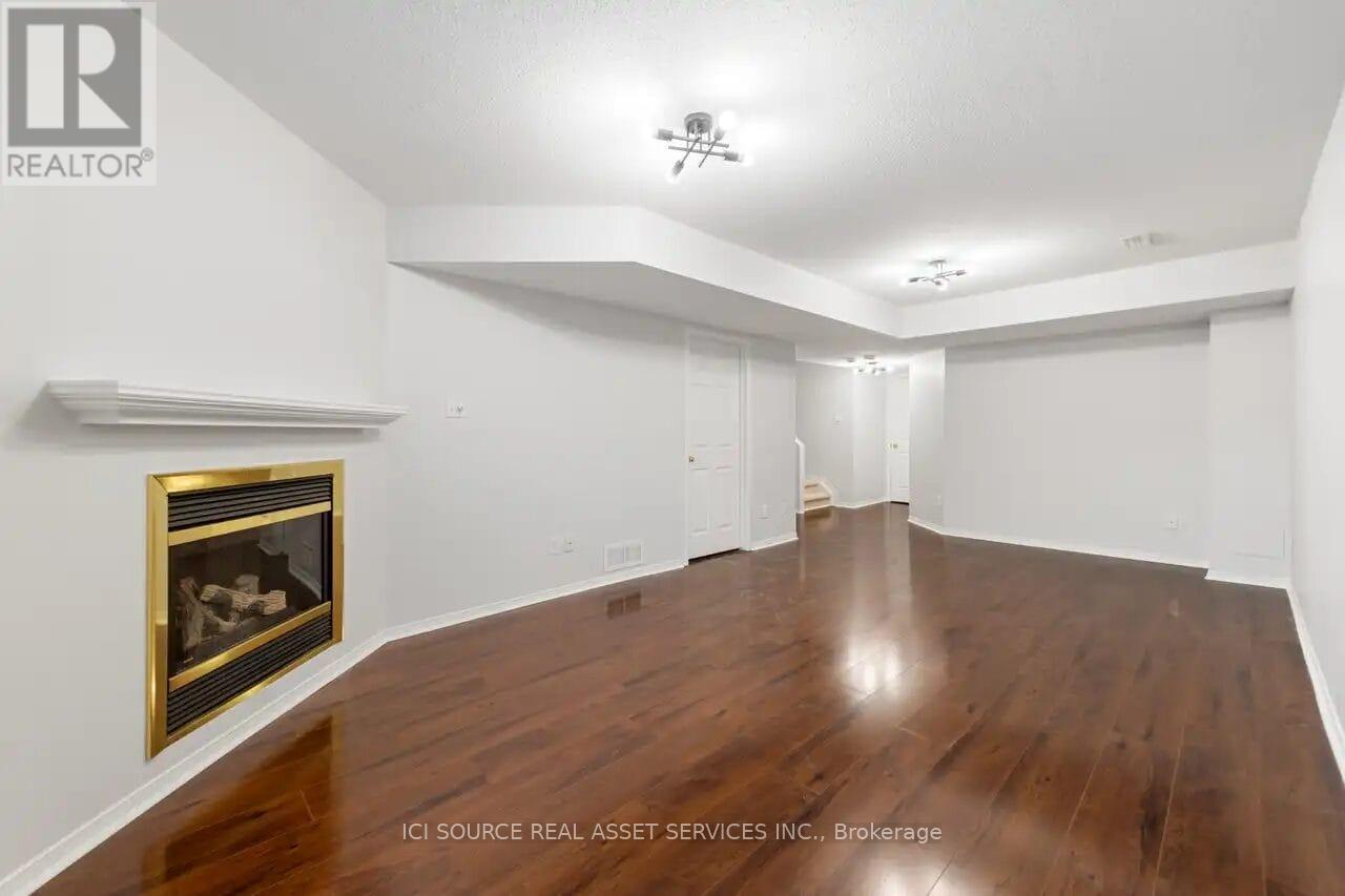 239 Meadowbreeze Drive, Ottawa, Ontario  K2M 3A6 - Photo 22 - X12482167